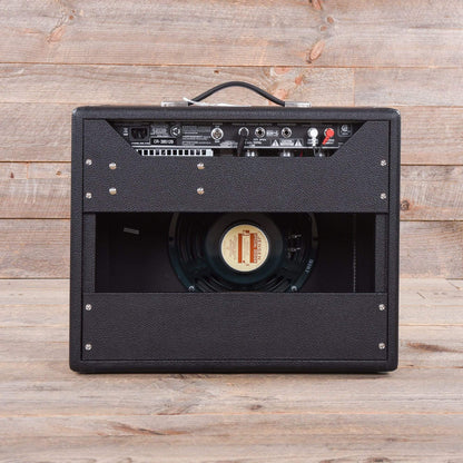 Fender '65 Princeton Reverb 15w 1x10 Combo Amps / Guitar Combos