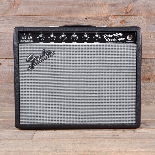 Fender '65 Princeton Reverb 15w 1x10 Combo Amps / Guitar Combos