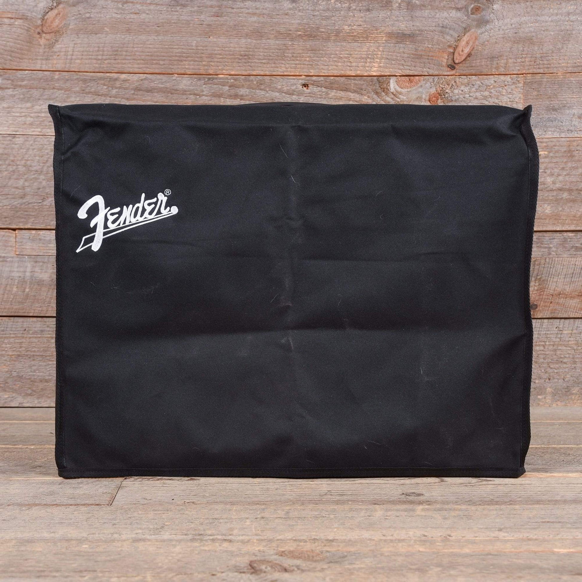 Fender '65 Princeton Reverb 15w 1x10 Combo Amps / Guitar Combos