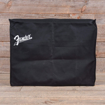 Fender '65 Princeton Reverb 15w 1x10 Combo Amps / Guitar Combos