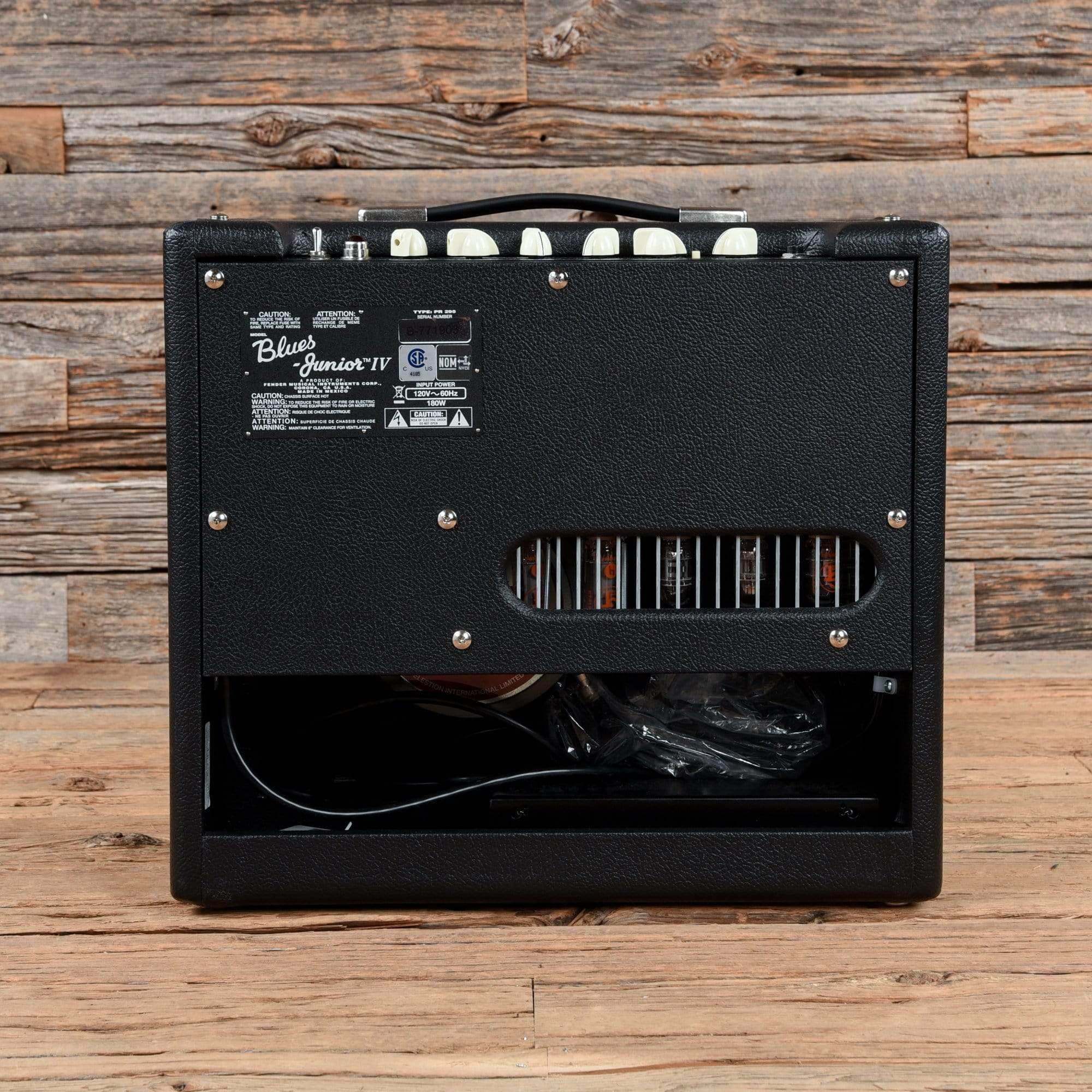 Fender Blues Junior IV 15w 1x12 Combo w/Footswitch  2019 Amps / Guitar Combos