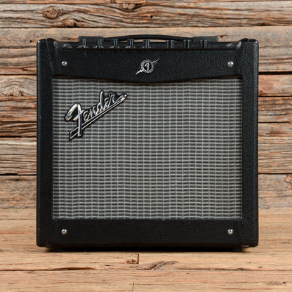 Fender Mustang I V.2 20-Watt 1x8" Modeling Guitar Combo  2017 Amps / Guitar Combos