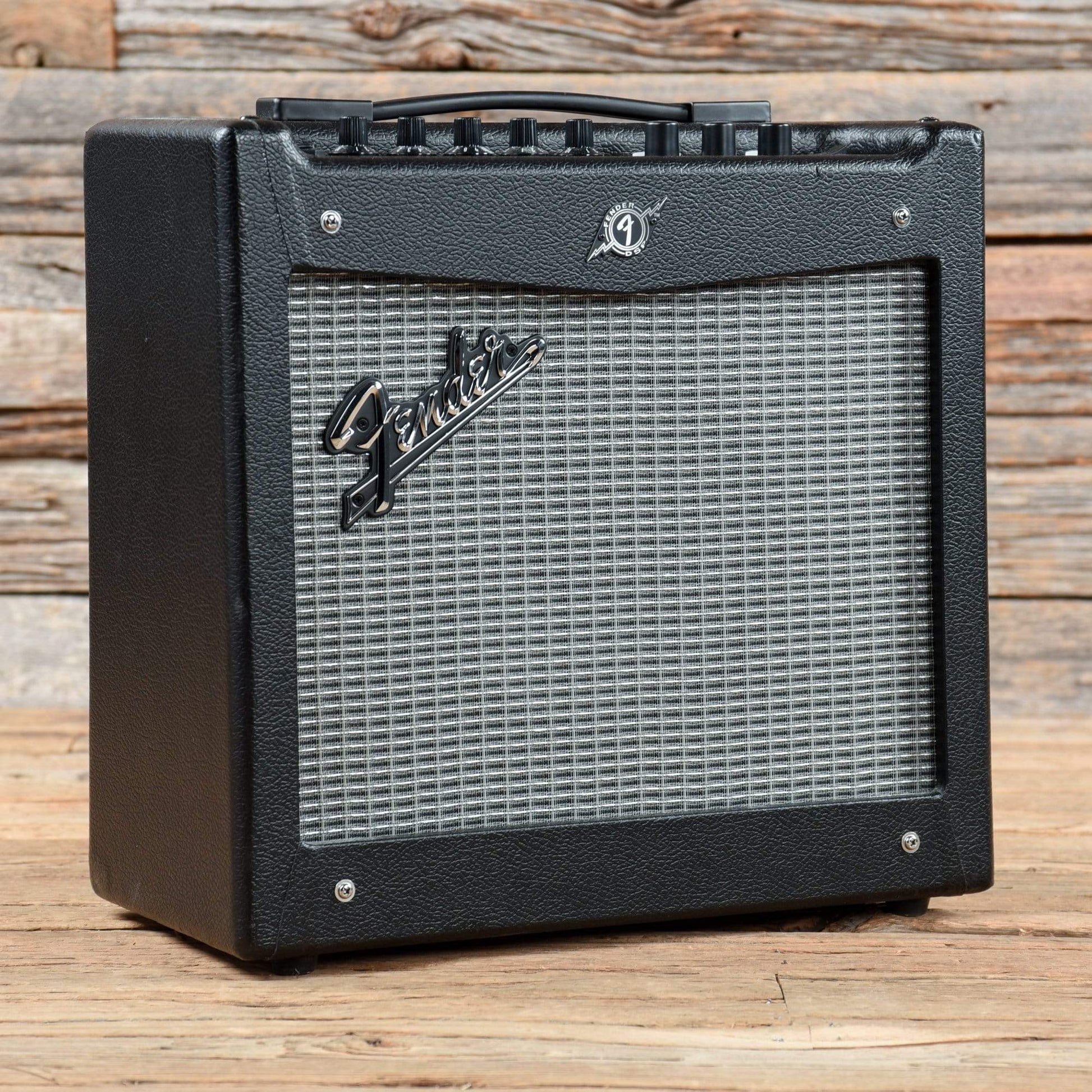 Fender Mustang I V.2 20-Watt 1x8" Modeling Guitar Combo Amps / Guitar Combos