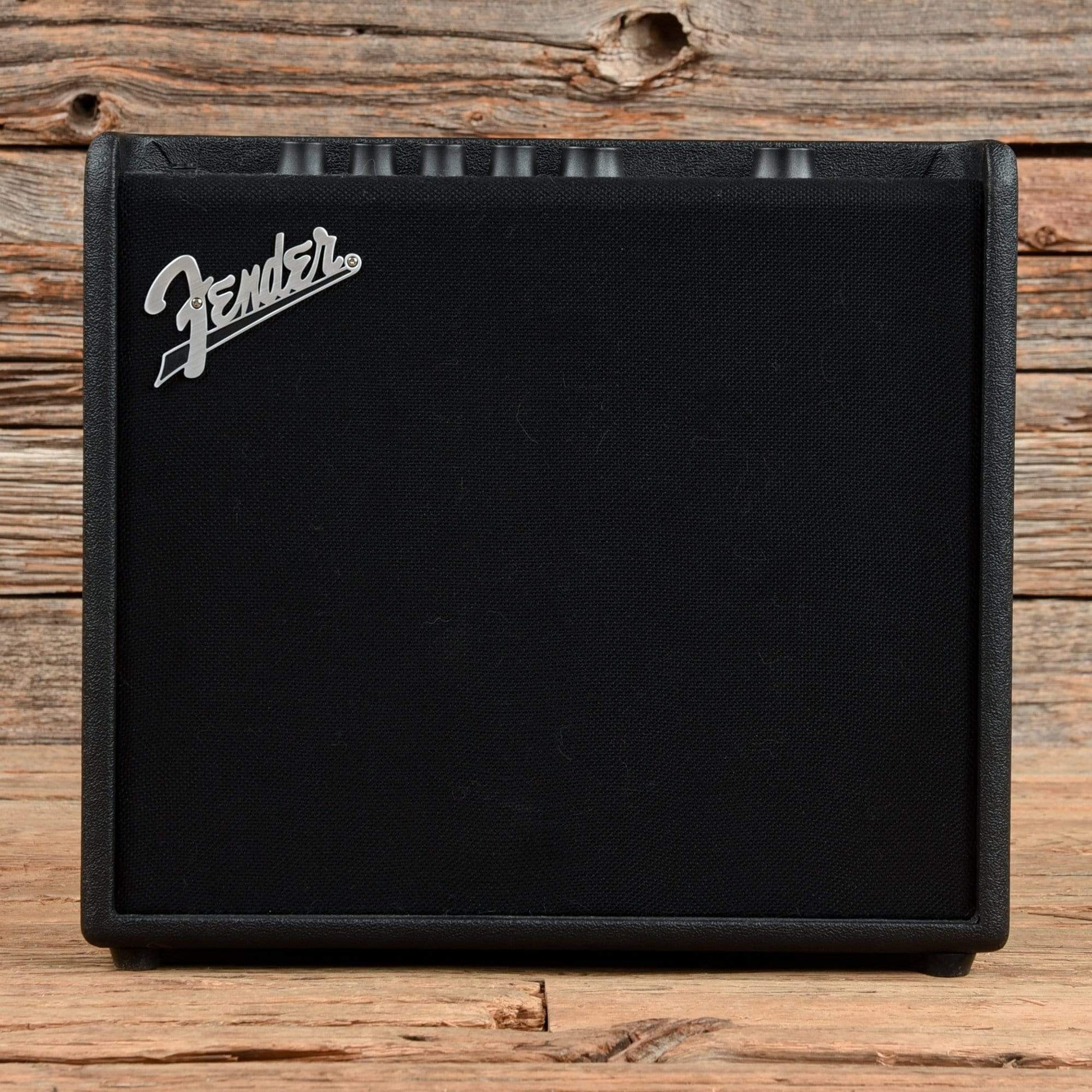 Fender Mustang LT25 25-Watt 1x8" Digital Modeling Guitar Combo Amps / Guitar Combos