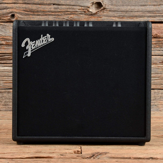 Fender Mustang LT25 25-Watt 1x8" Digital Modeling Guitar Combo Amps / Guitar Combos