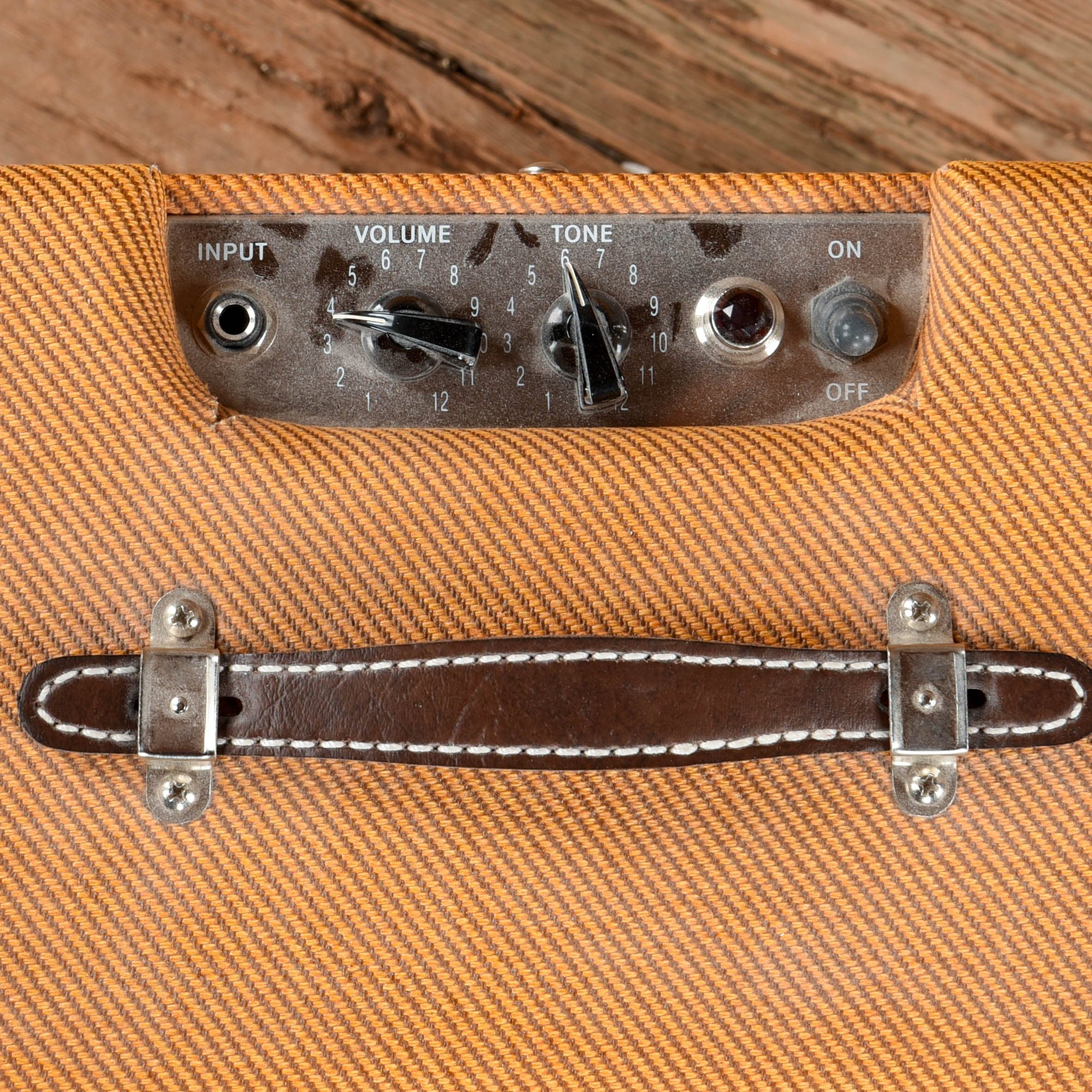 Fender Pro Junior IV 15-Watt 1x10