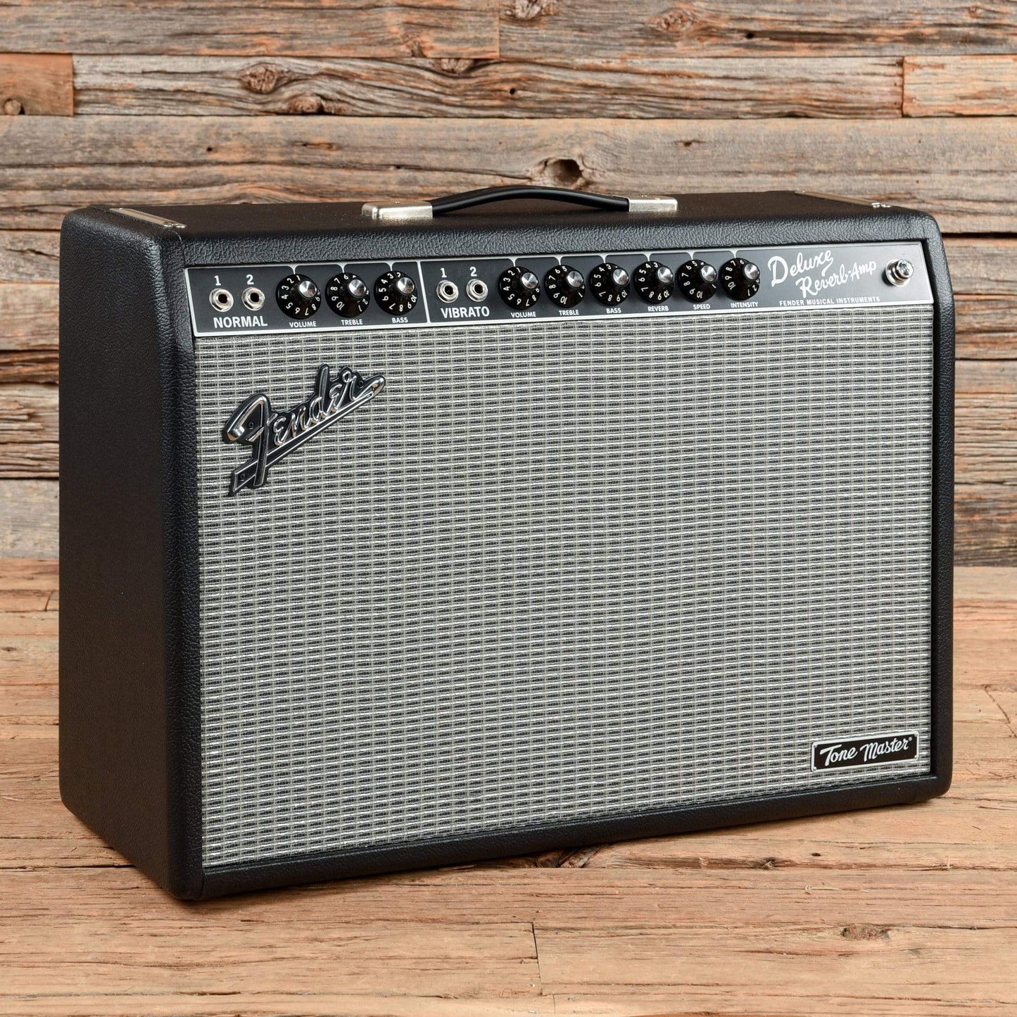 Fender Tone Master Deluxe Reverb 2-Channel 22-Watt 1x12" Digital Guitar Combo Amps / Guitar Combos
