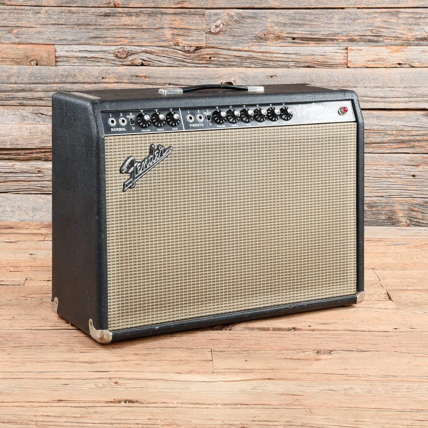 Fender Vibrolux Reverb-Amp w/Footswitch  1967 Amps / Guitar Combos