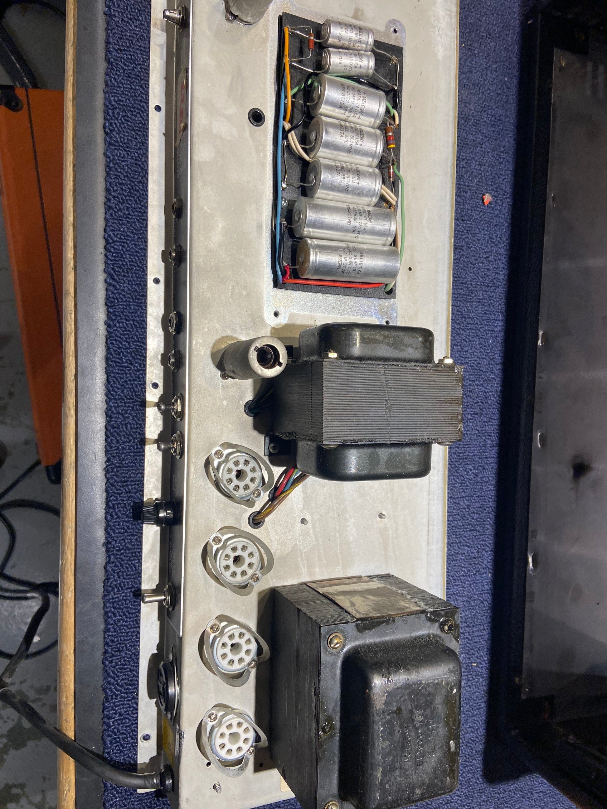 Fender Bassman 135 2-Channel 135-Watt Guitar Amp Head  1980s Amps / Guitar Heads