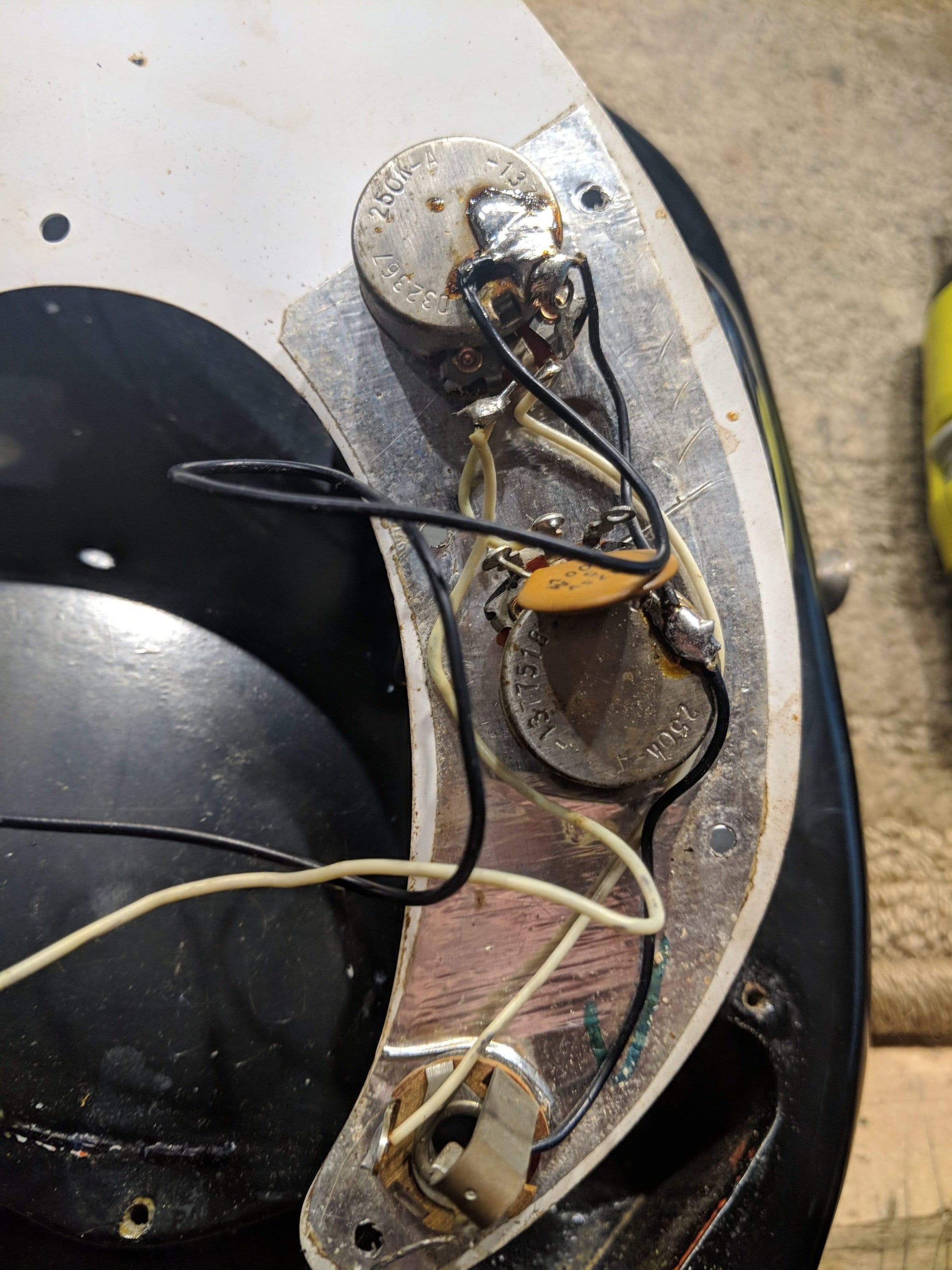 Fender Precision Bass Black Refin 1976 LEFTY Bass Guitars / 4-String,Bass Guitars / Left-Handed