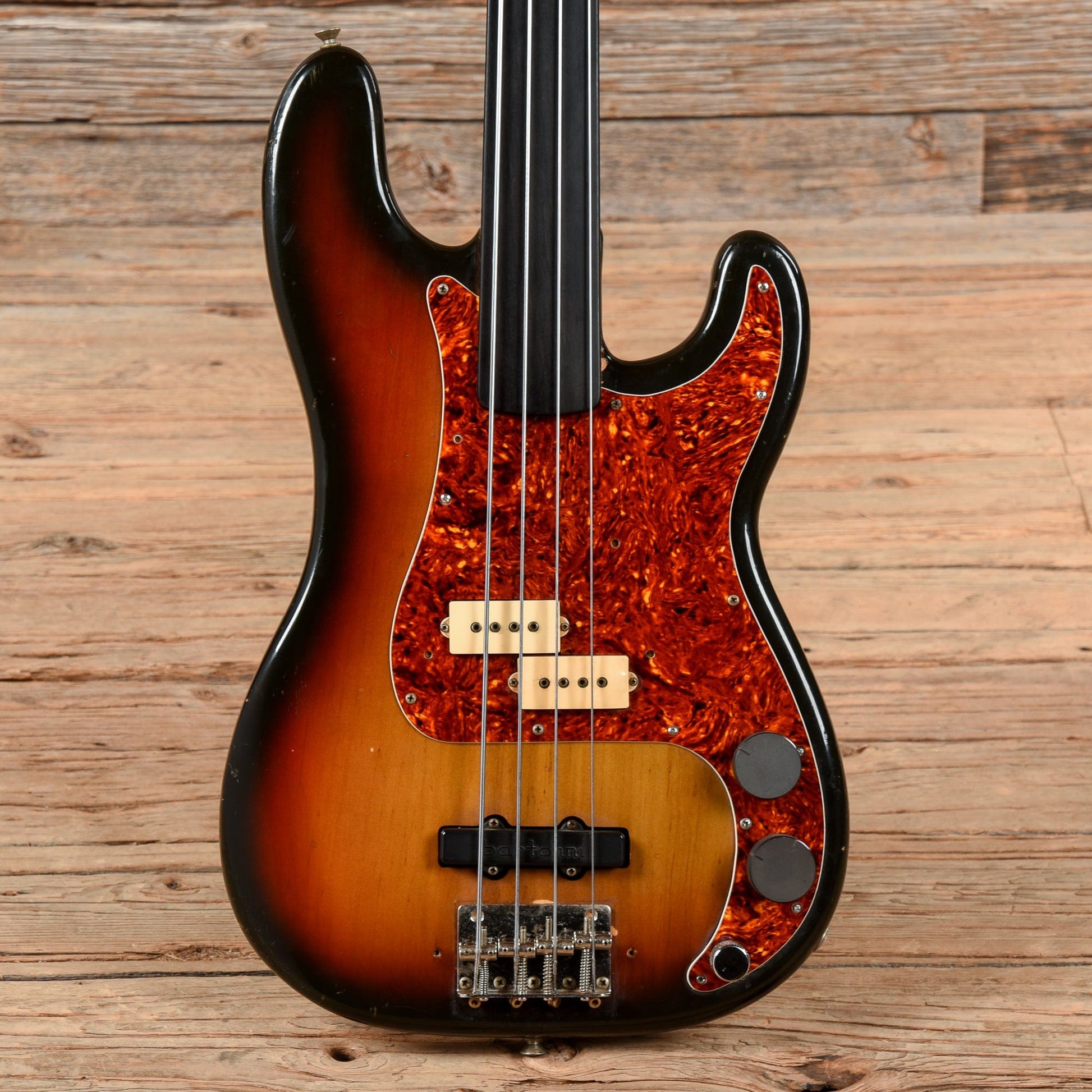 Fender 1973 Precision Bass Body w/ 1984 Kubicki Fretless Neck Sunburst Bass Guitars / 4-String