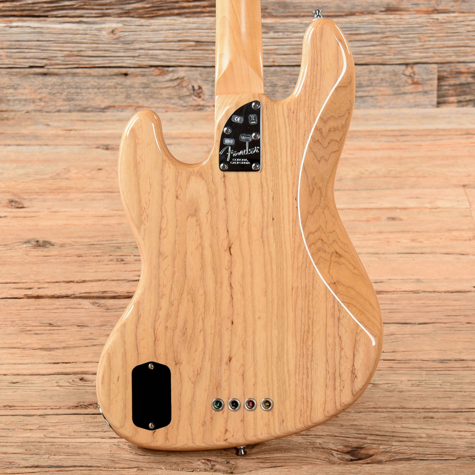 Fender American Deluxe Jazz Bass Natural 2011 Bass Guitars / 4-String