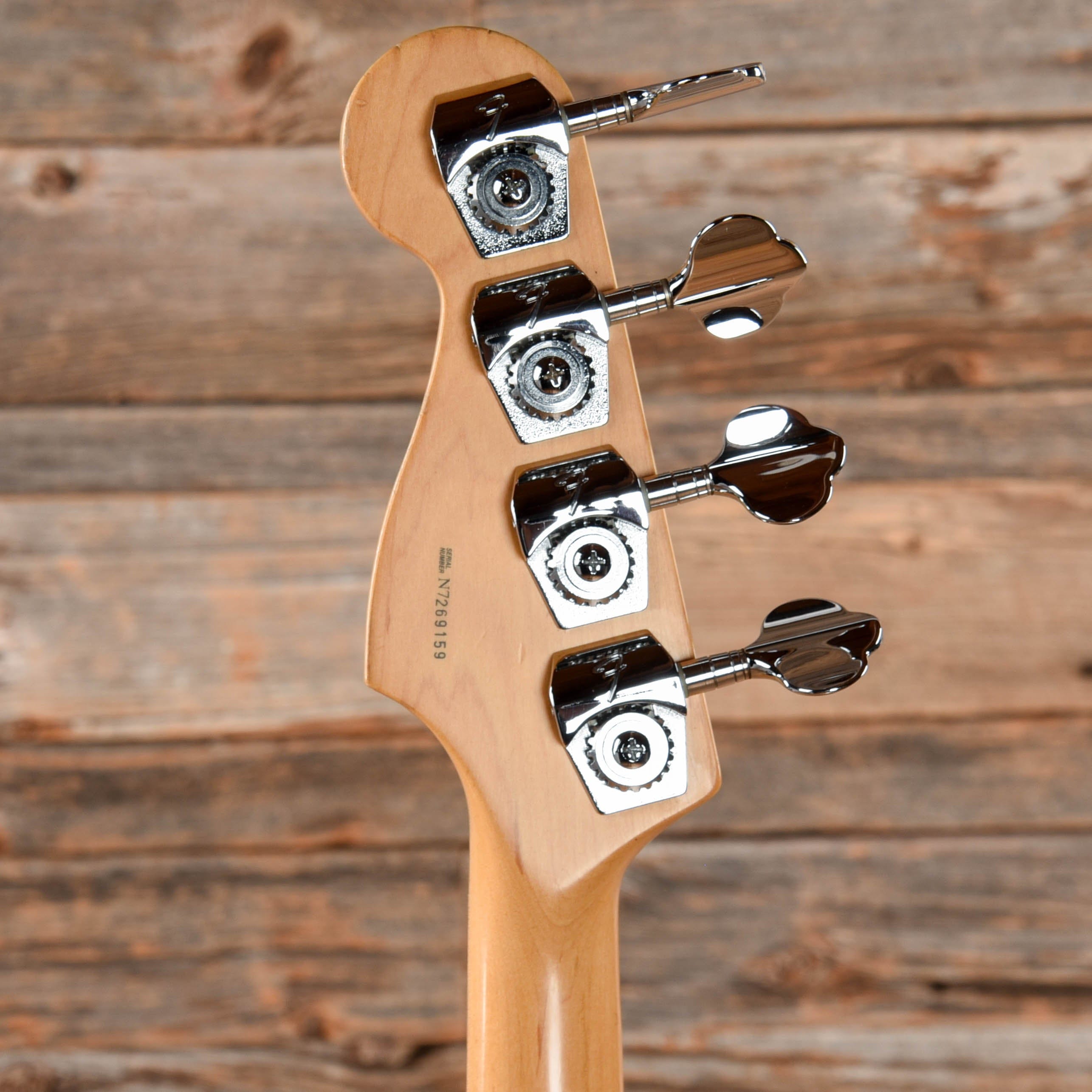 Fender American Deluxe Jazz Bass Shoreline Gold 1997 – Chicago