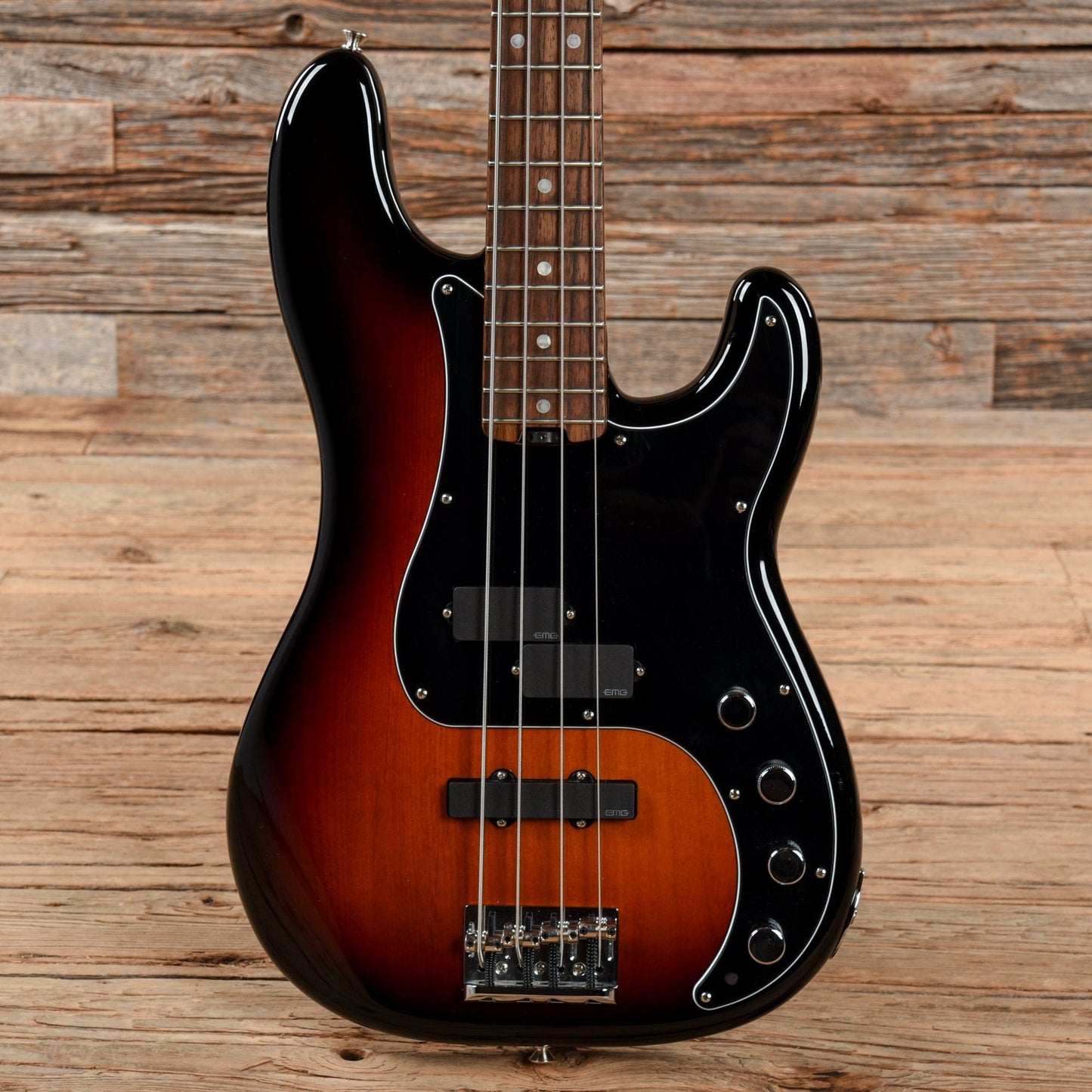 Fender American Elite Precision Bass Sunburst 2016 Bass Guitars / 4-String