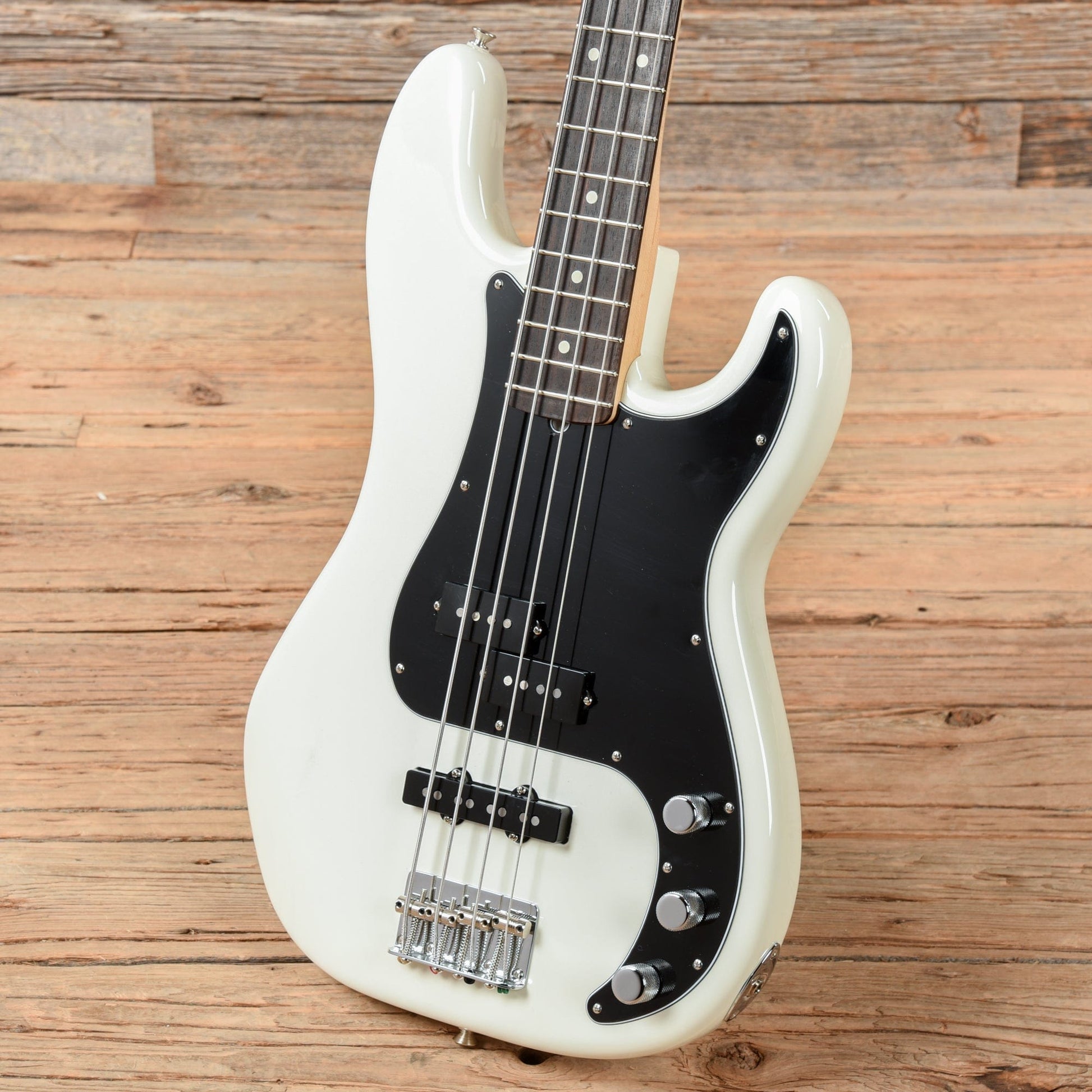 Fender American Performer Precision Bass Arctic White 2022 Bass Guitars / 4-String