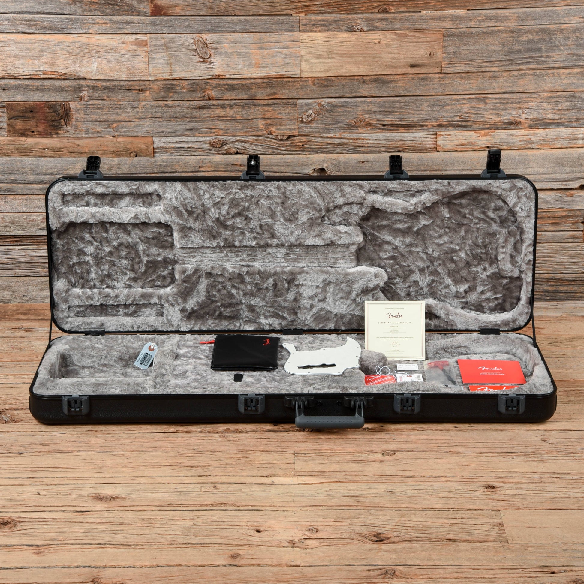 Fender American Pro Jazz Bass Black 2017 Bass Guitars / 4-String