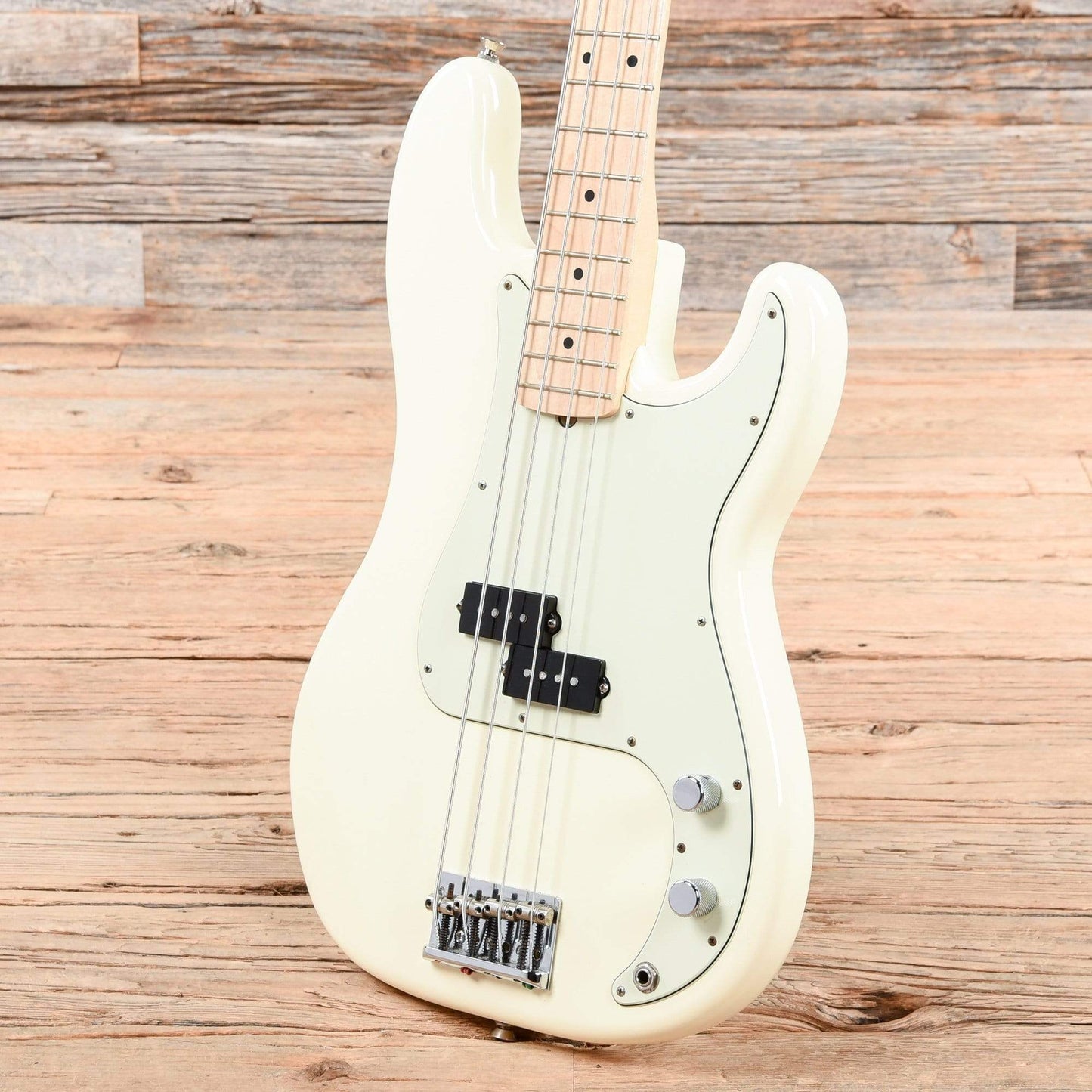 Fender American Pro Precision Bass Olympic White 2019 Bass Guitars / 4-String