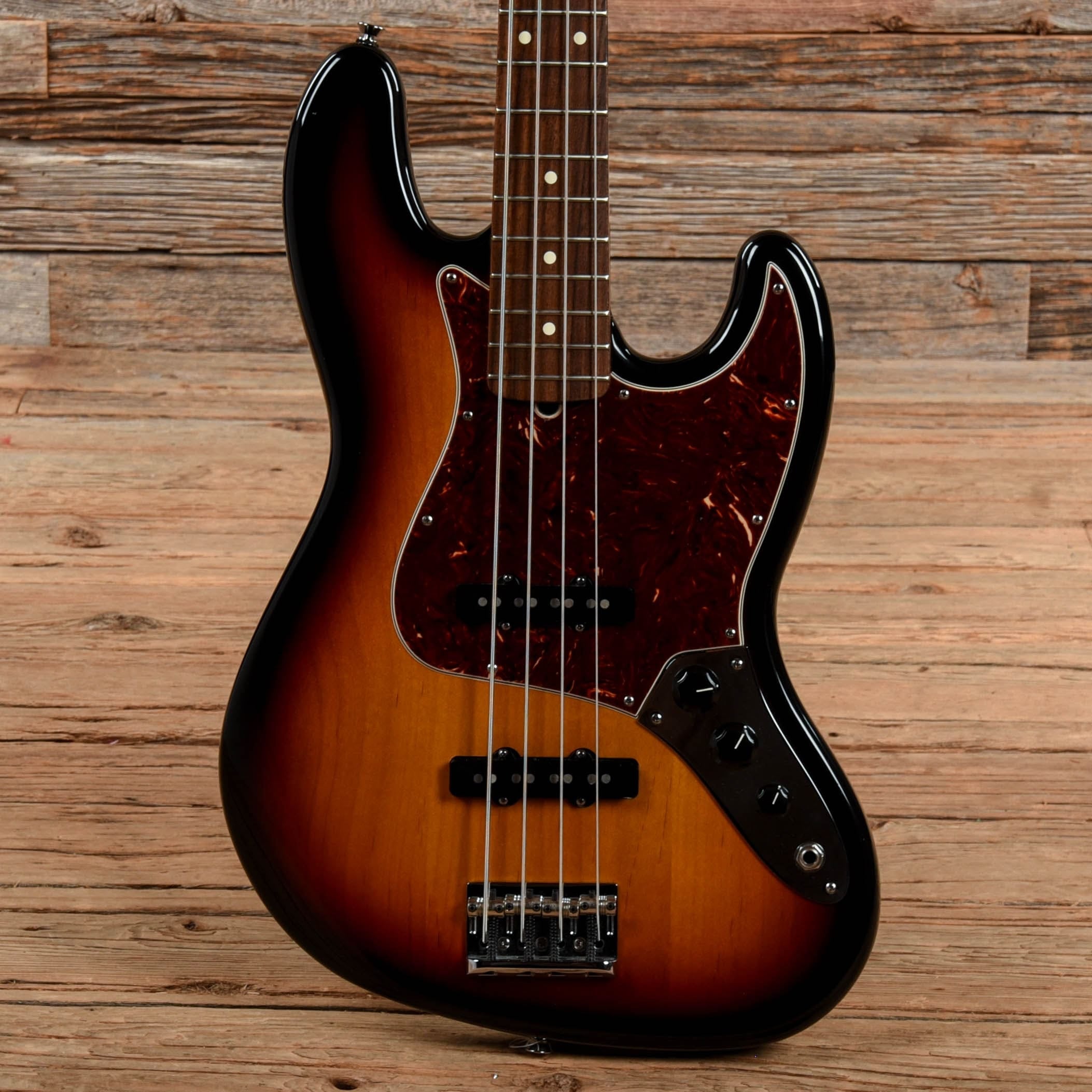 Fender American Standard Jazz Bass Sunburst 2008 – Chicago Music