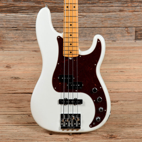 Fender American Ultra Precision Bass Arctic Pearl 2020 Bass Guitars / 4-String
