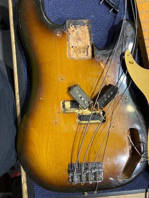 Fender American Vintage '57 Precision Bass Fullerton Reissue Sunburst 1982 Bass Guitars / 4-String