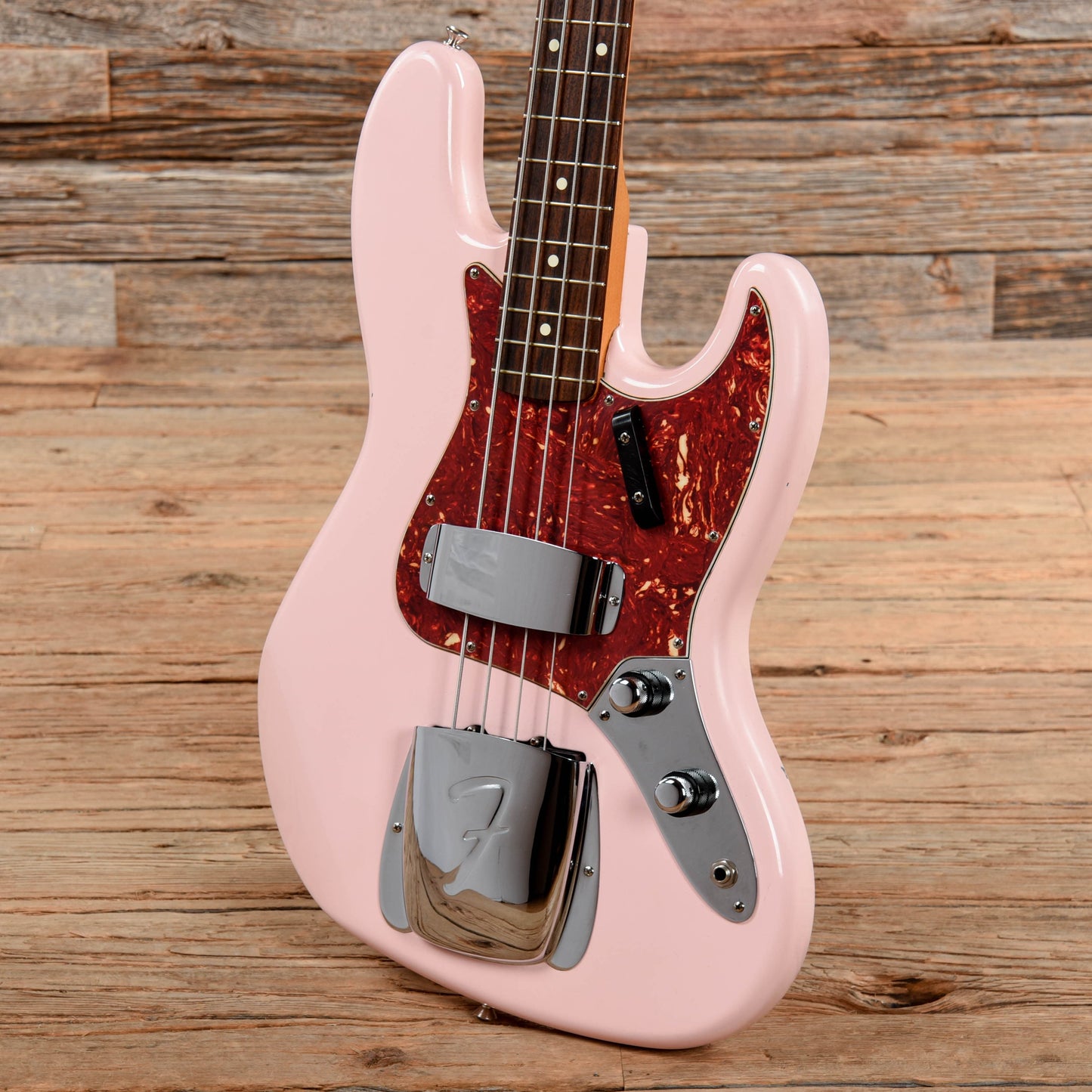 Fender American Vintage '62 Jazz Bass Shell Pink Refin 2005 Bass Guitars / 4-String