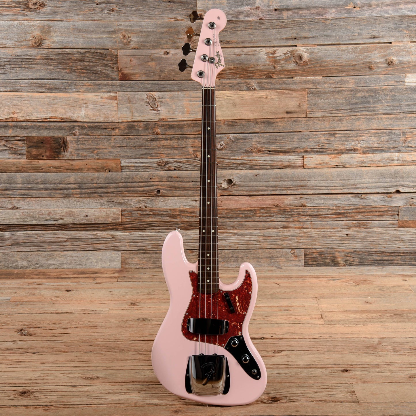 Fender American Vintage '62 Jazz Bass Shell Pink Refin 2005 Bass Guitars / 4-String