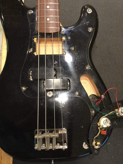 Fender American Vintage '62 Precision Bass Black 2005 Bass Guitars / 4-String