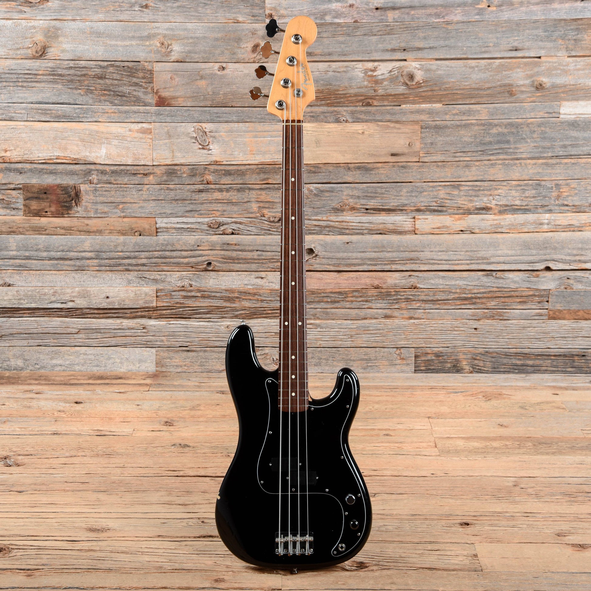 Fender American Vintage '62 Precision Bass Black 2005 Bass Guitars / 4-String