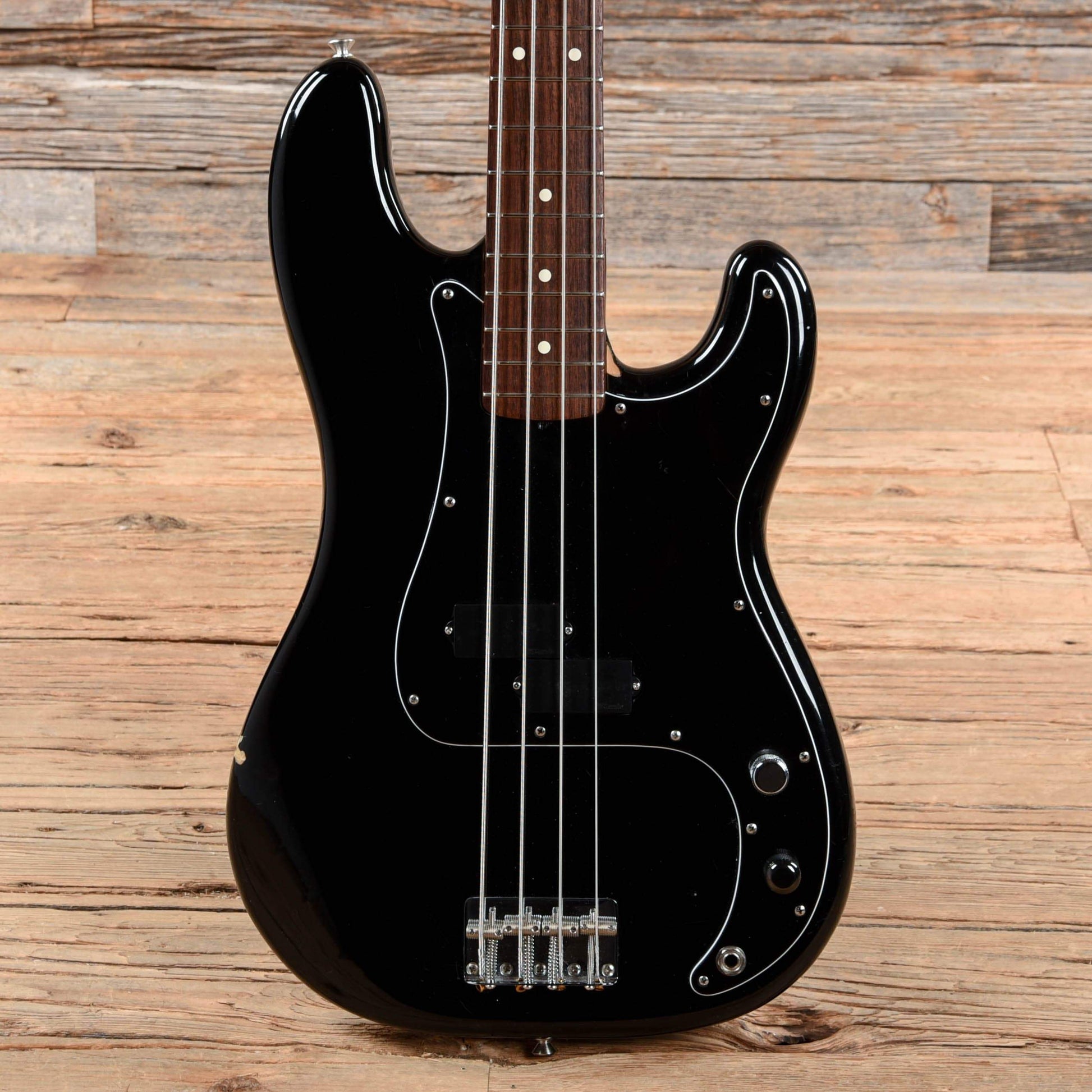 Fender American Vintage '62 Precision Bass Black 2005 Bass Guitars / 4-String