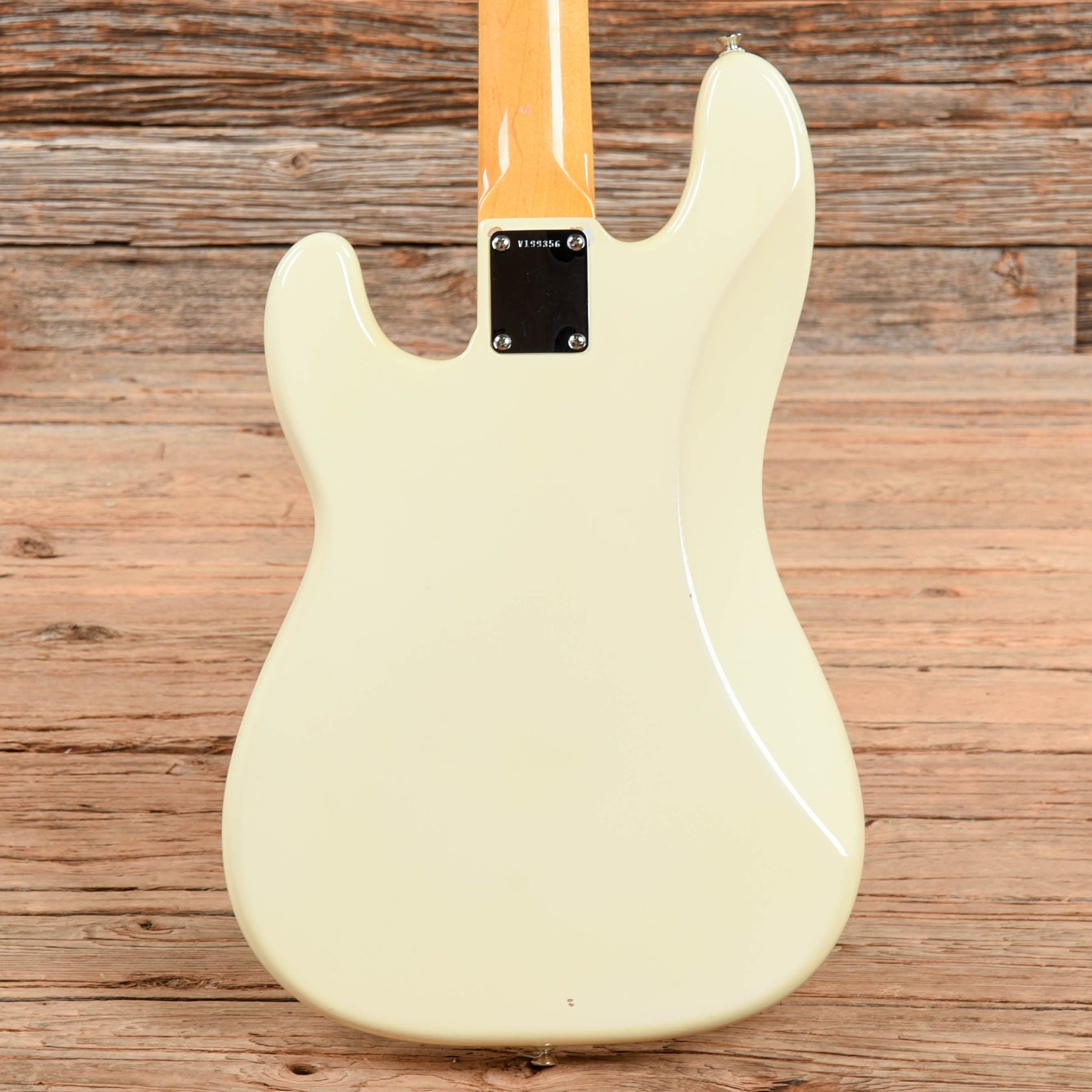 Fender American Vintage '62 Precision Bass Olympic White 2011 Bass Guitars / 4-String