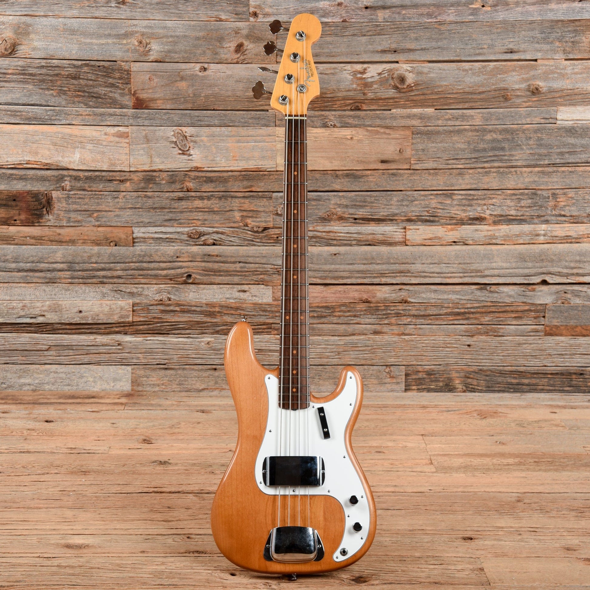 Fender American Vintage '63 Precision Bass Natural Refin 2013 Bass Guitars / 4-String