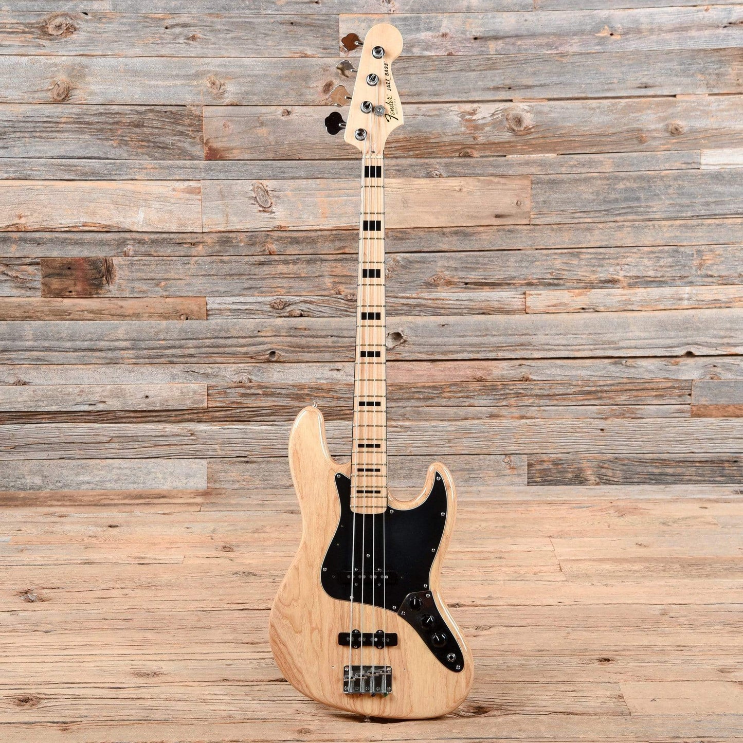 Fender American Vintage '75 Jazz Bass Natural 2007 Bass Guitars / 4-String