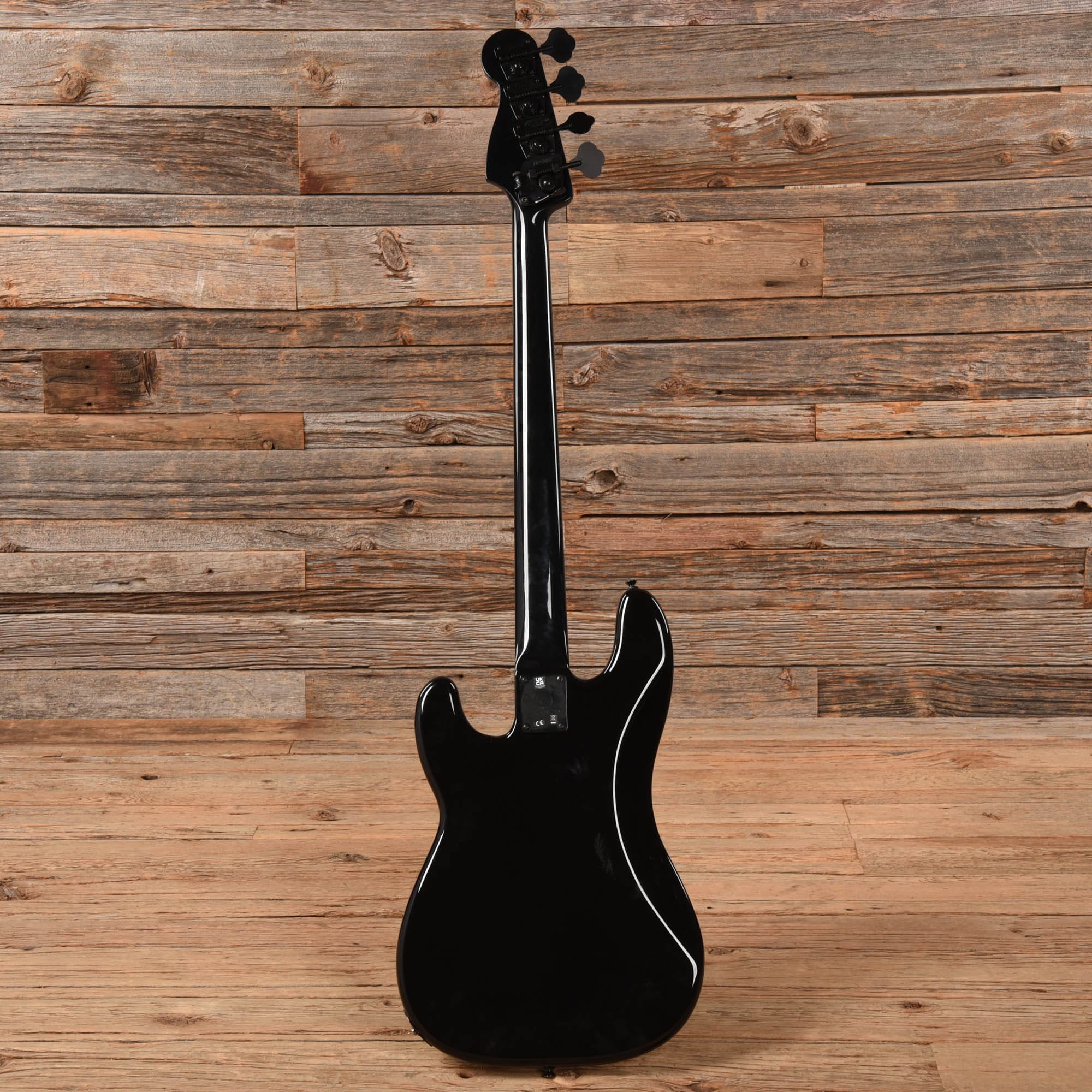 Fender Artist Duff McKagan Deluxe Precision Bass Black Bass Guitars / 4-String