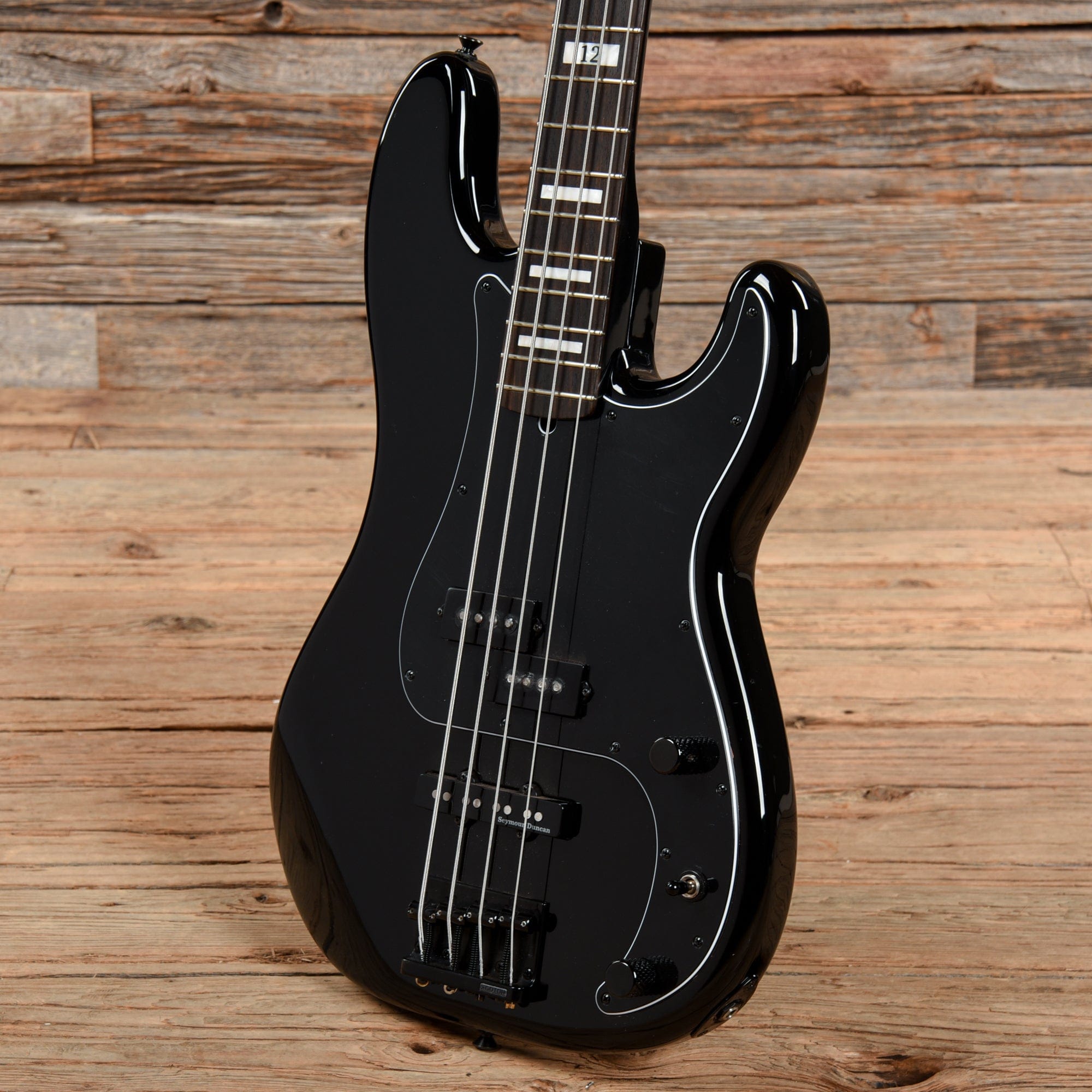Fender Artist Duff Mckagan Signature Precision Bass Black Bass Guitars / 4-String