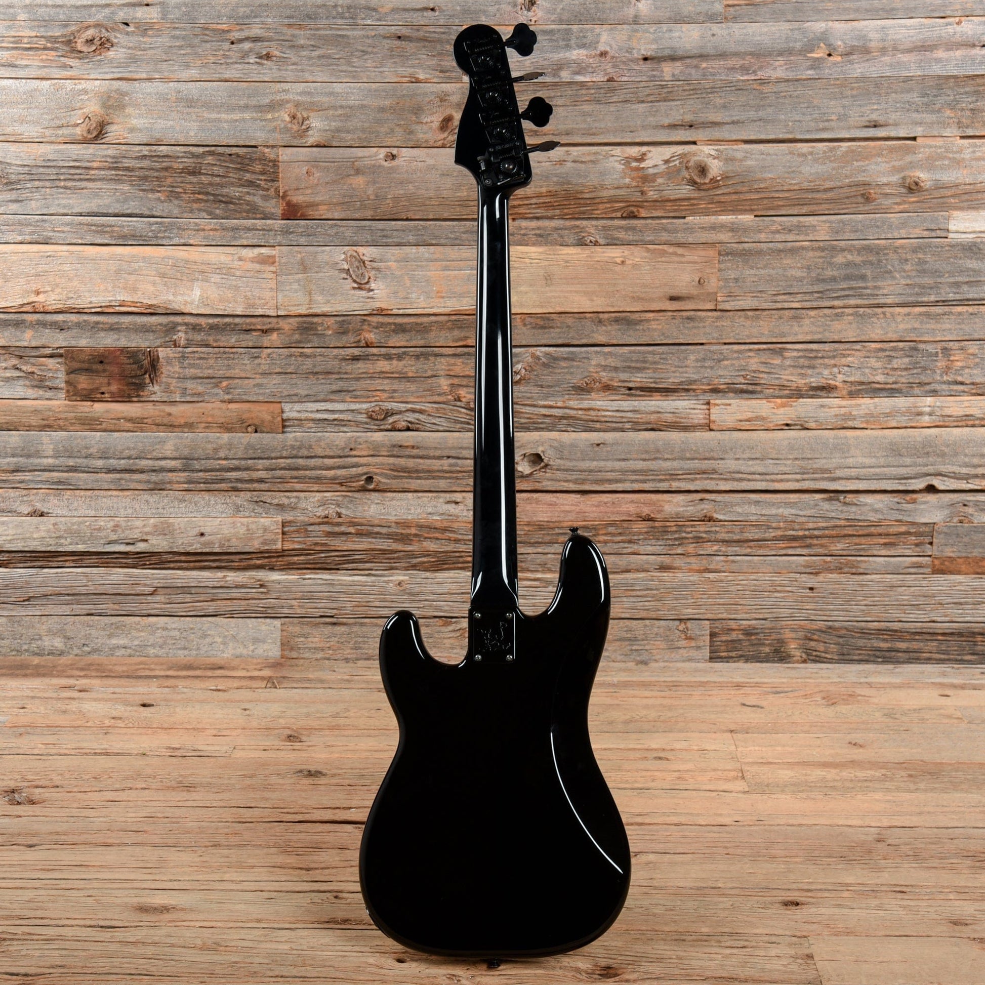 Fender Artist Duff Mckagan Signature Precision Bass Black Bass Guitars / 4-String