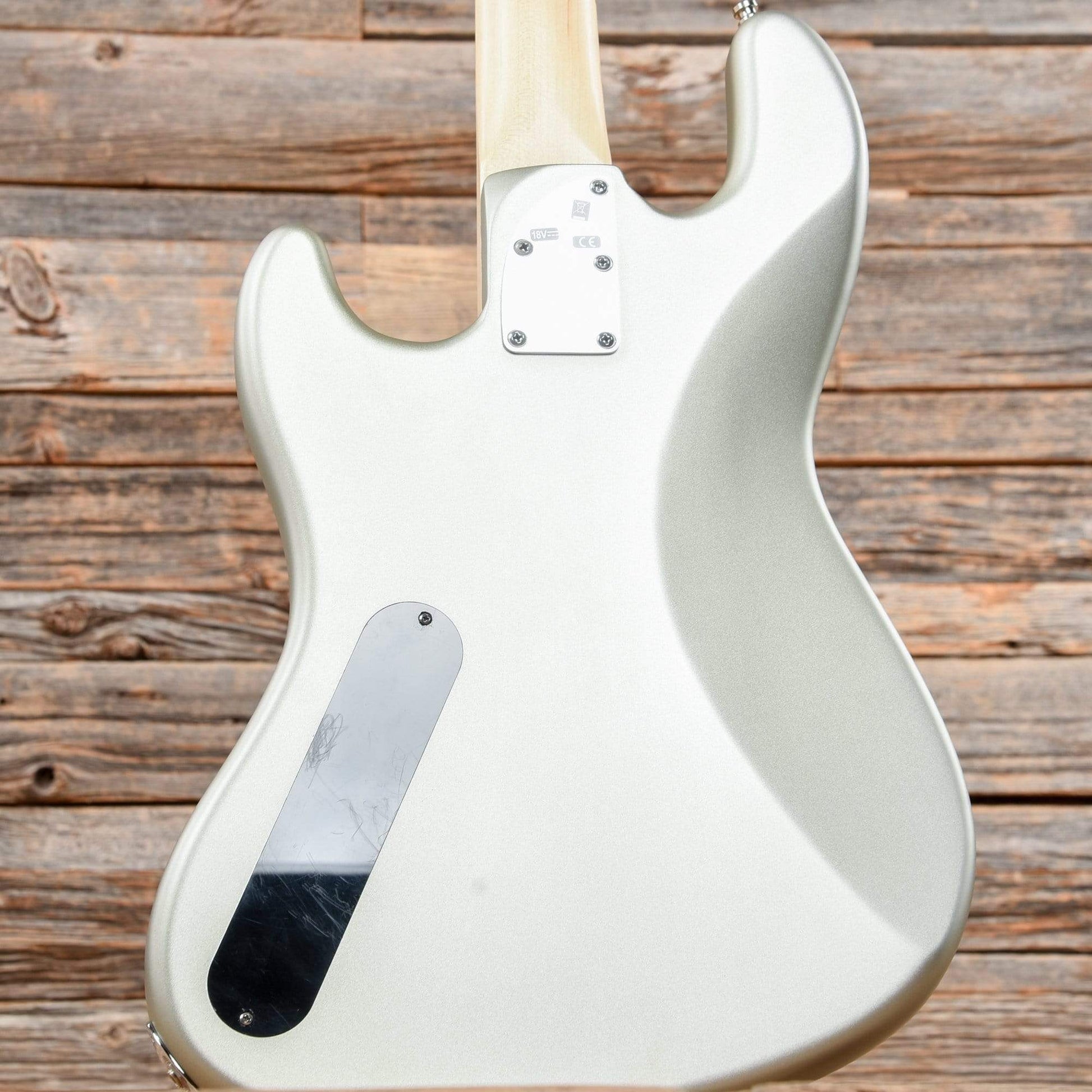 Fender Artist Flea Signature Active Jazz Bass Satin Inca Silver 2018 Bass Guitars / 4-String