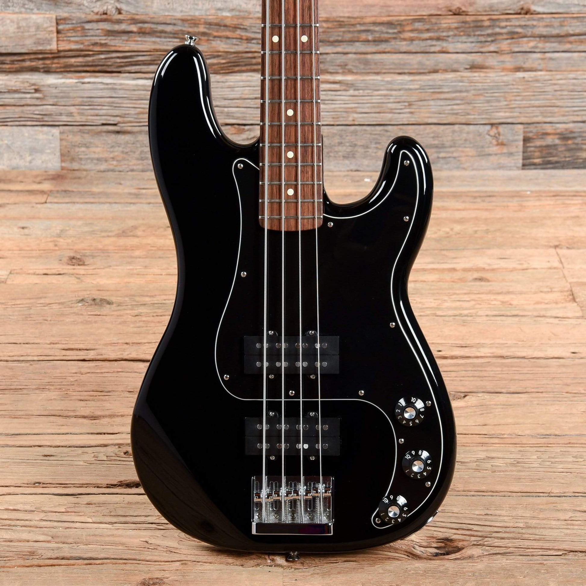 Fender Blacktop Precision Bass Black 2011 Bass Guitars / 4-String