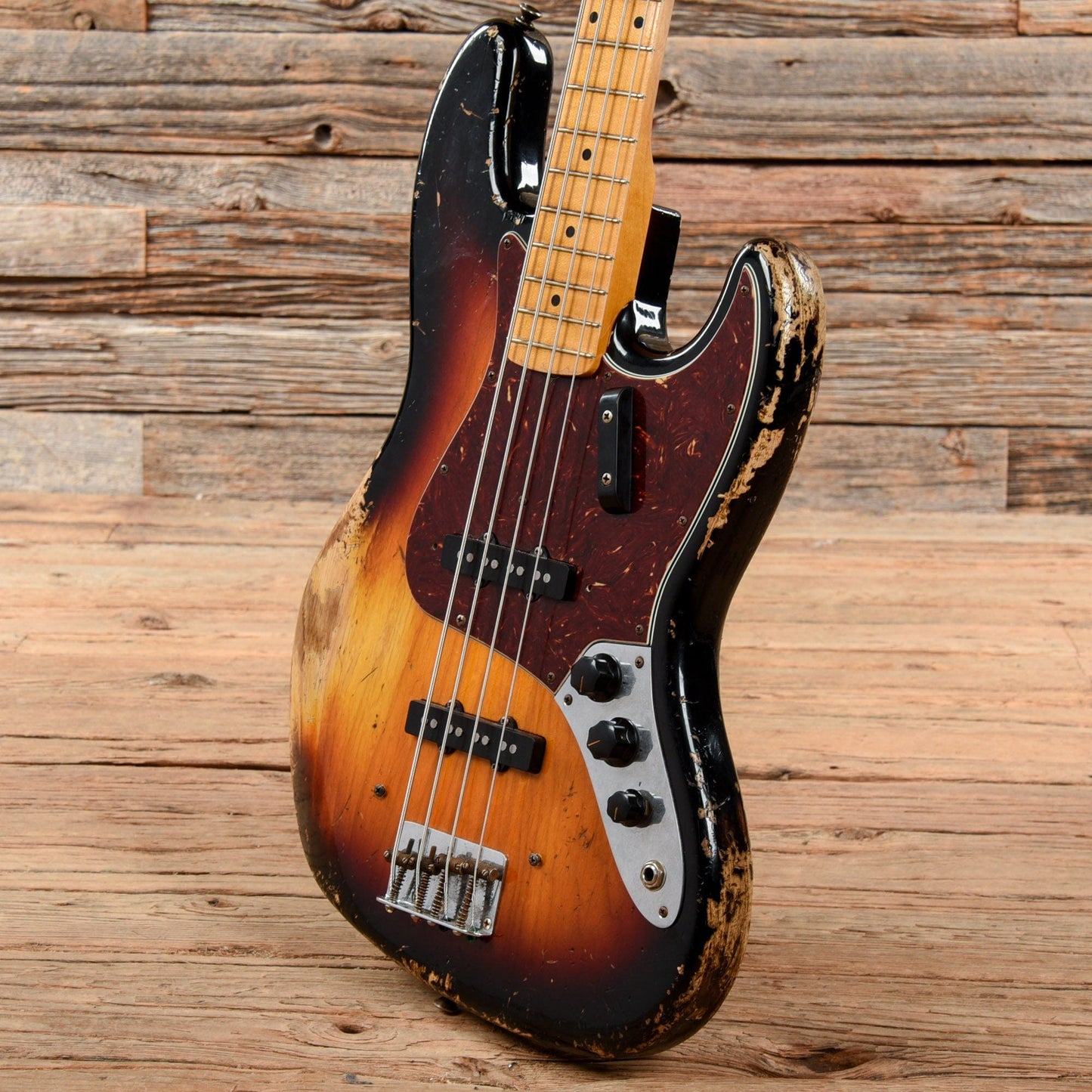 Fender Custom Shop 1964 Jazz Bass Relic Sunburst 2009 Bass Guitars / 4-String