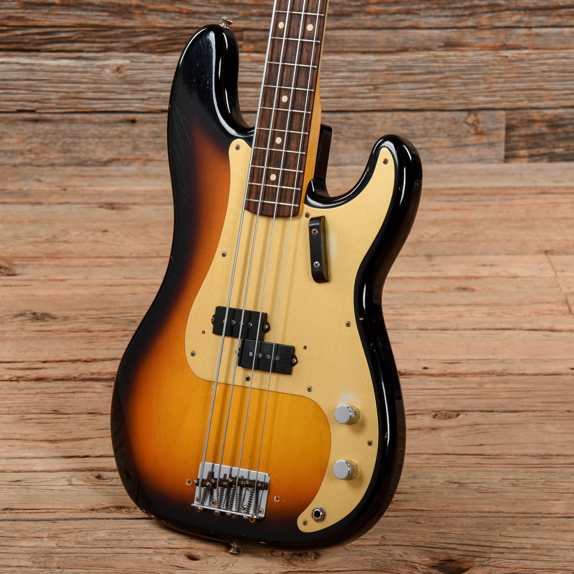 Fender Custom Shop '59 Precision Bass Relic Sunburst 2015 – Chicago ...