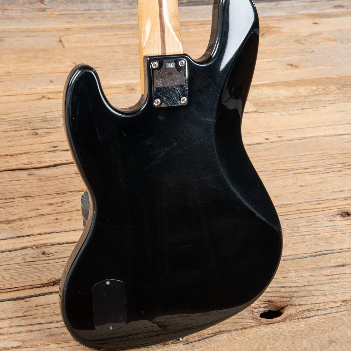 Fender Deluxe Active Jazz Bass Black 2003 Bass Guitars / 4-String