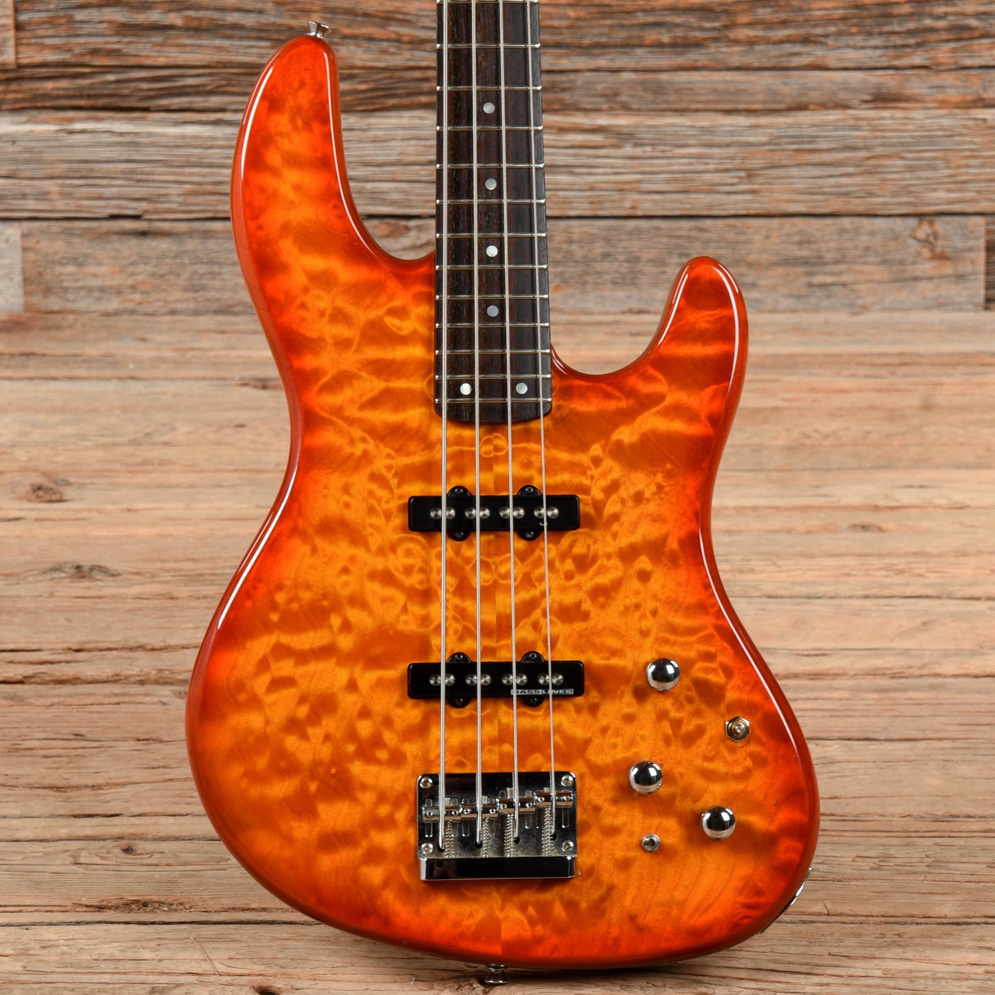 Fender Deluxe Jazz Bass 24 Quilted Maple Bass Guitars / 4-String