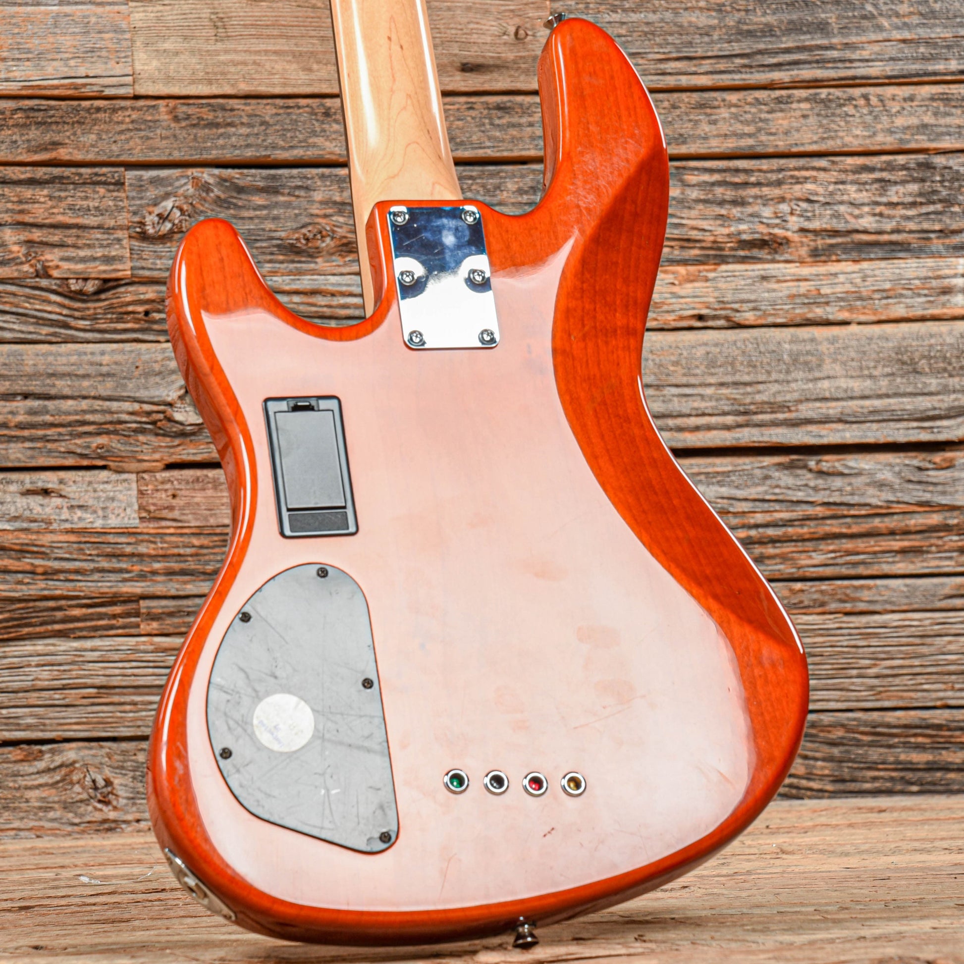 Fender Deluxe Jazz Bass 24 Quilted Maple Bass Guitars / 4-String