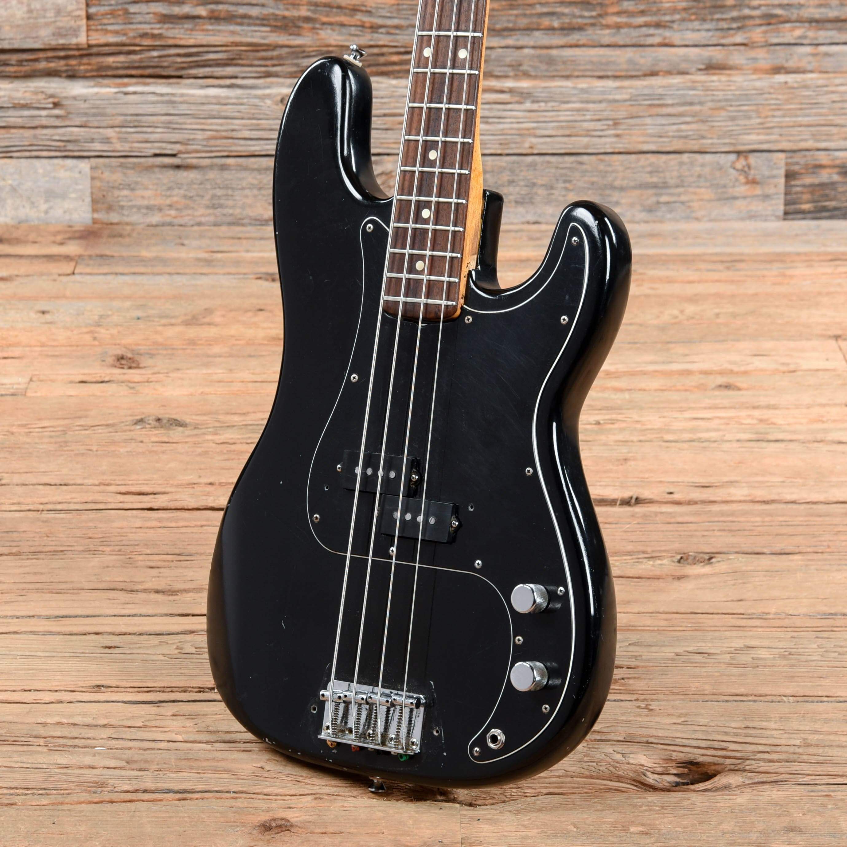 Fender Early '70s Precision Bass Black Refin – Chicago Music Exchange