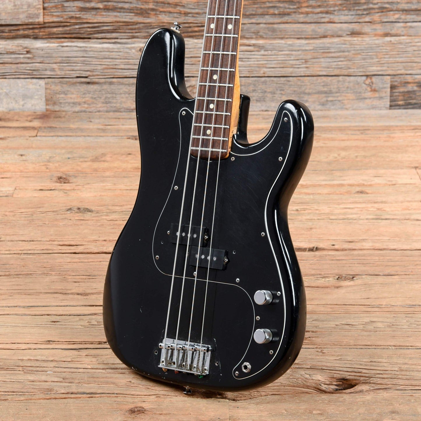 Fender Early '70s Precision Bass Black Refin Bass Guitars / 4-String