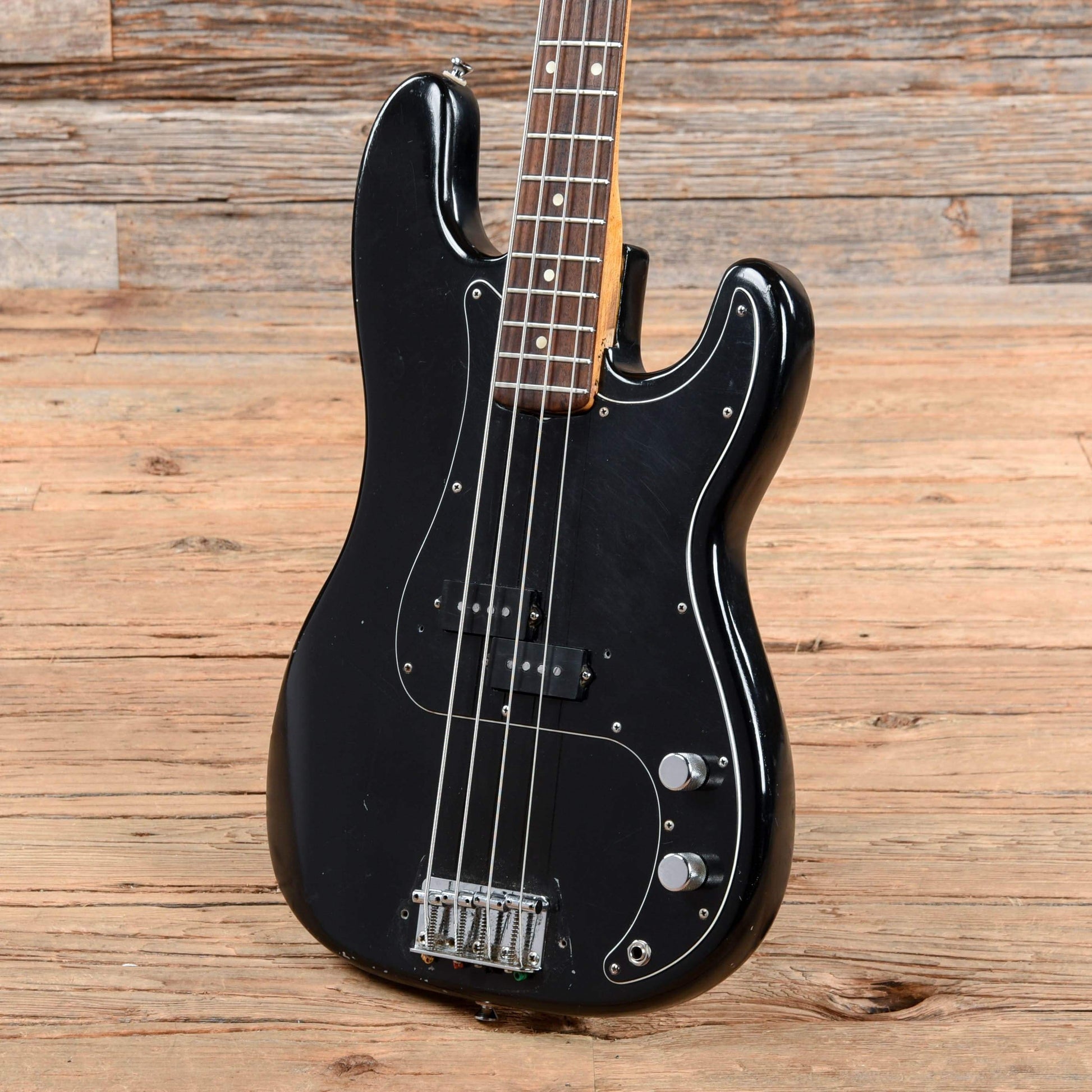 Fender Early '70s Precision Bass Black Refin Bass Guitars / 4-String