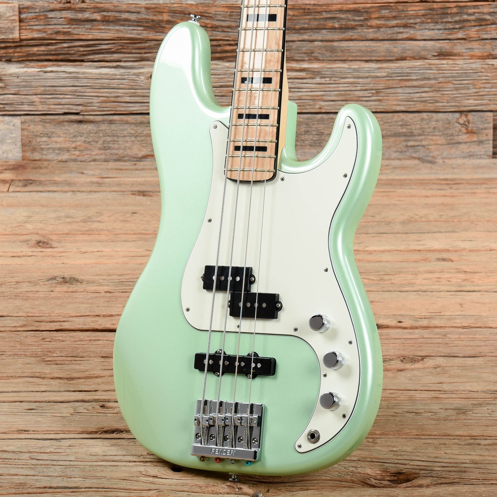 Fender FSR Deluxe Precision Bass Special Sea Foam Pearl 2018 Bass Guitars / 4-String