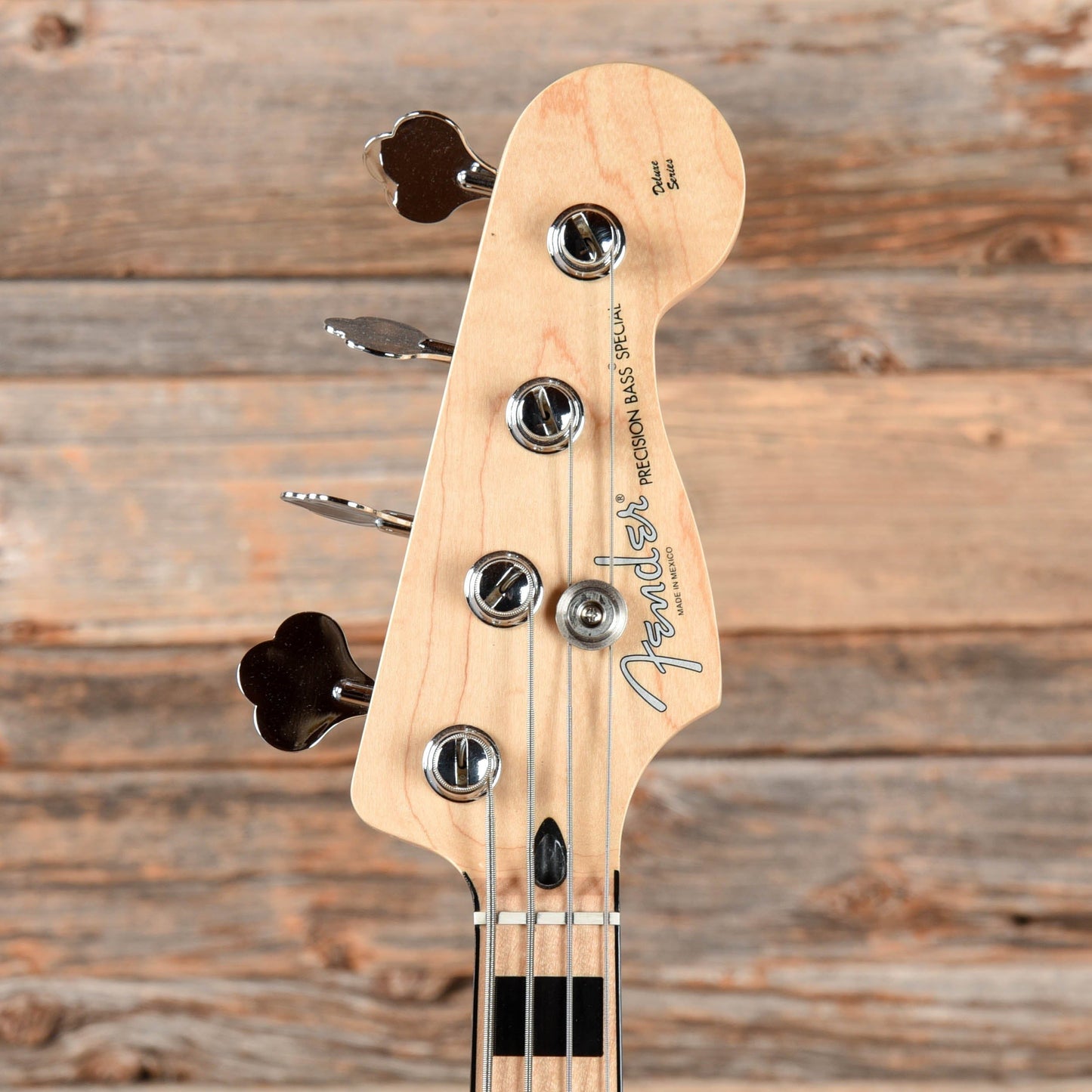 Fender FSR Deluxe Precision Bass Special Sea Foam Pearl 2018 Bass Guitars / 4-String