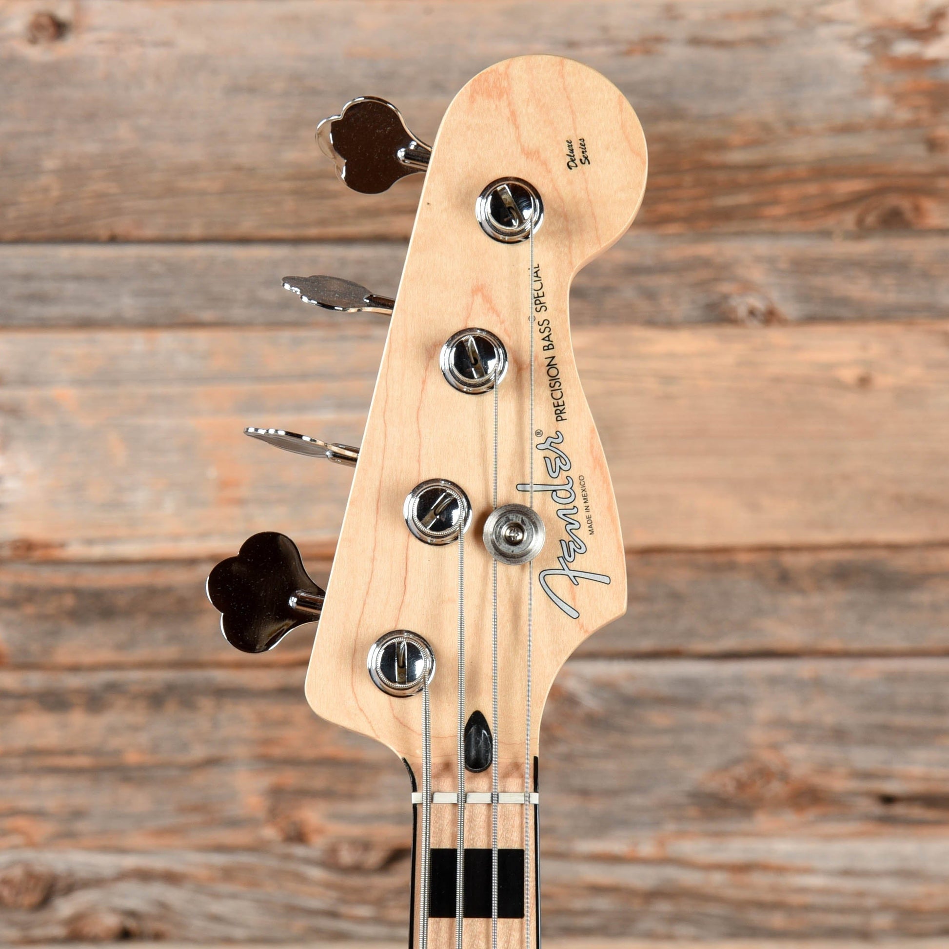 Fender FSR Deluxe Precision Bass Special Sea Foam Pearl 2018 Bass Guitars / 4-String