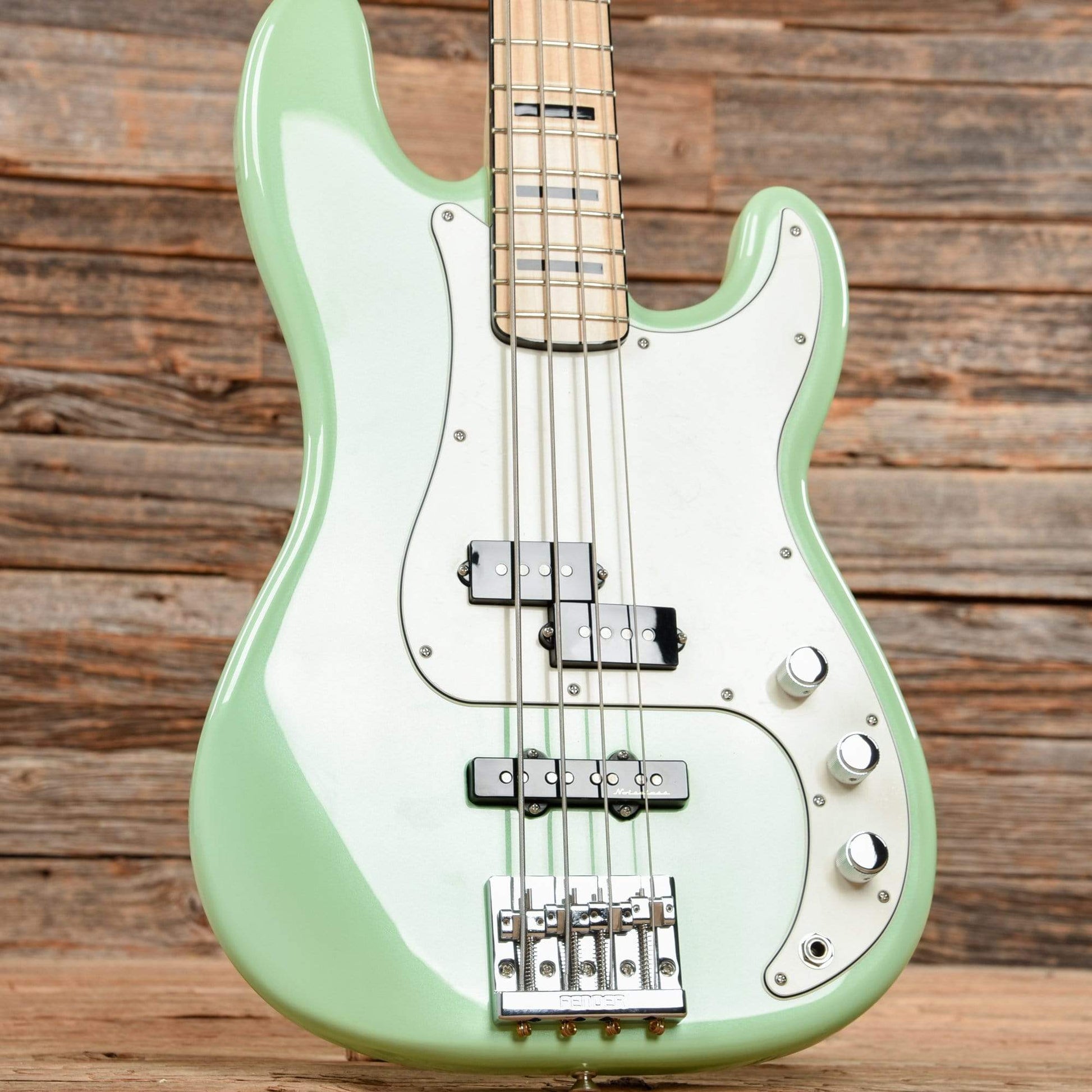 Fender FSR Deluxe Precision Bass Special Seafoam Green Metallic 2020 Bass Guitars / 4-String