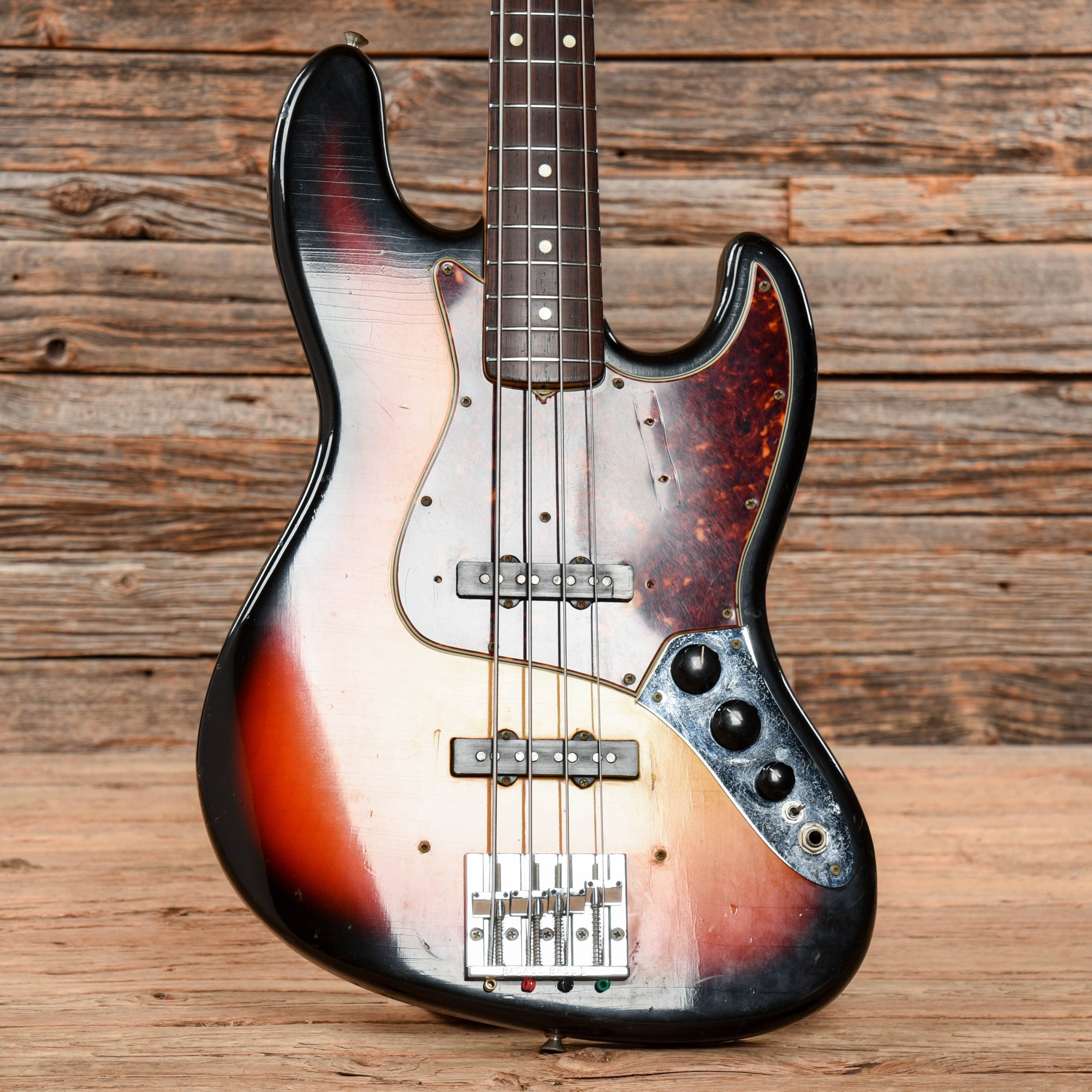 Fender Jazz Bass 3 Color Sunburst 1964 Bass Guitars / 4-String